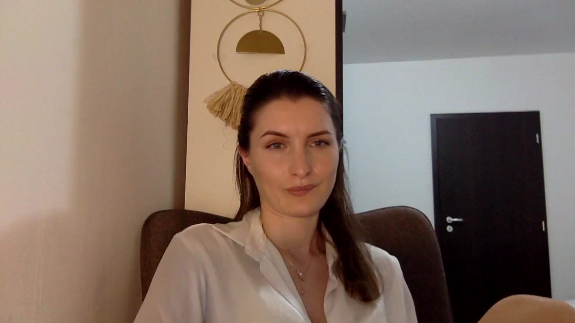 Gallery image thumbnail from EmilyRosier's myfreecams stream on, 04/22/2024, 20:22 image 6 of 20