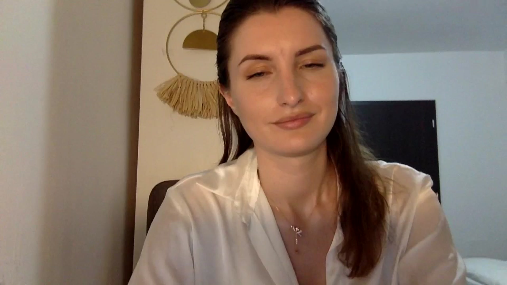 Gallery image thumbnail from EmilyRosier's myfreecams stream on, 04/22/2024, 20:22 image 1 of 20