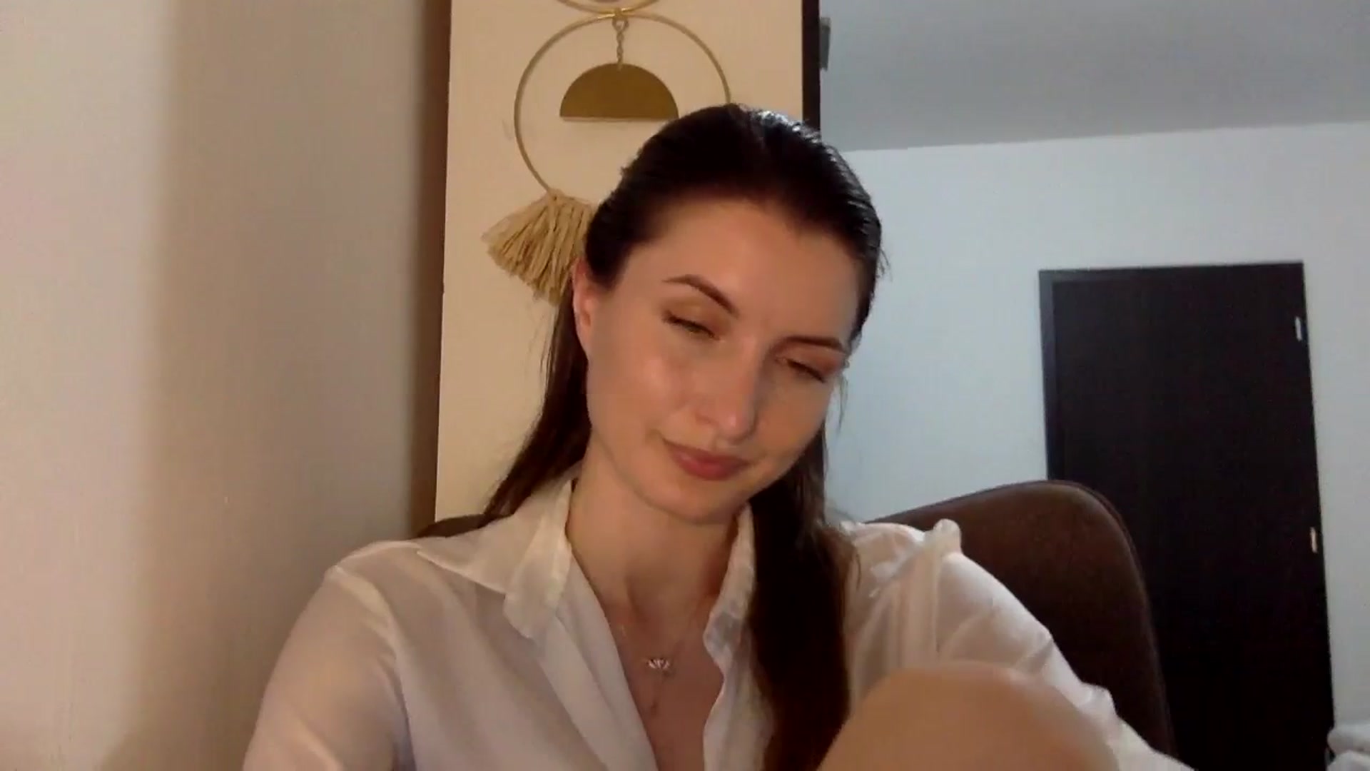 Gallery image thumbnail from EmilyRosier's myfreecams stream on, 04/22/2024, 20:22 image 12 of 20