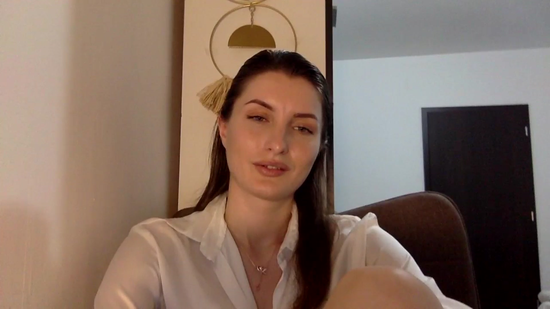 Gallery image thumbnail from EmilyRosier's myfreecams stream on, 04/22/2024, 20:22 image 16 of 20