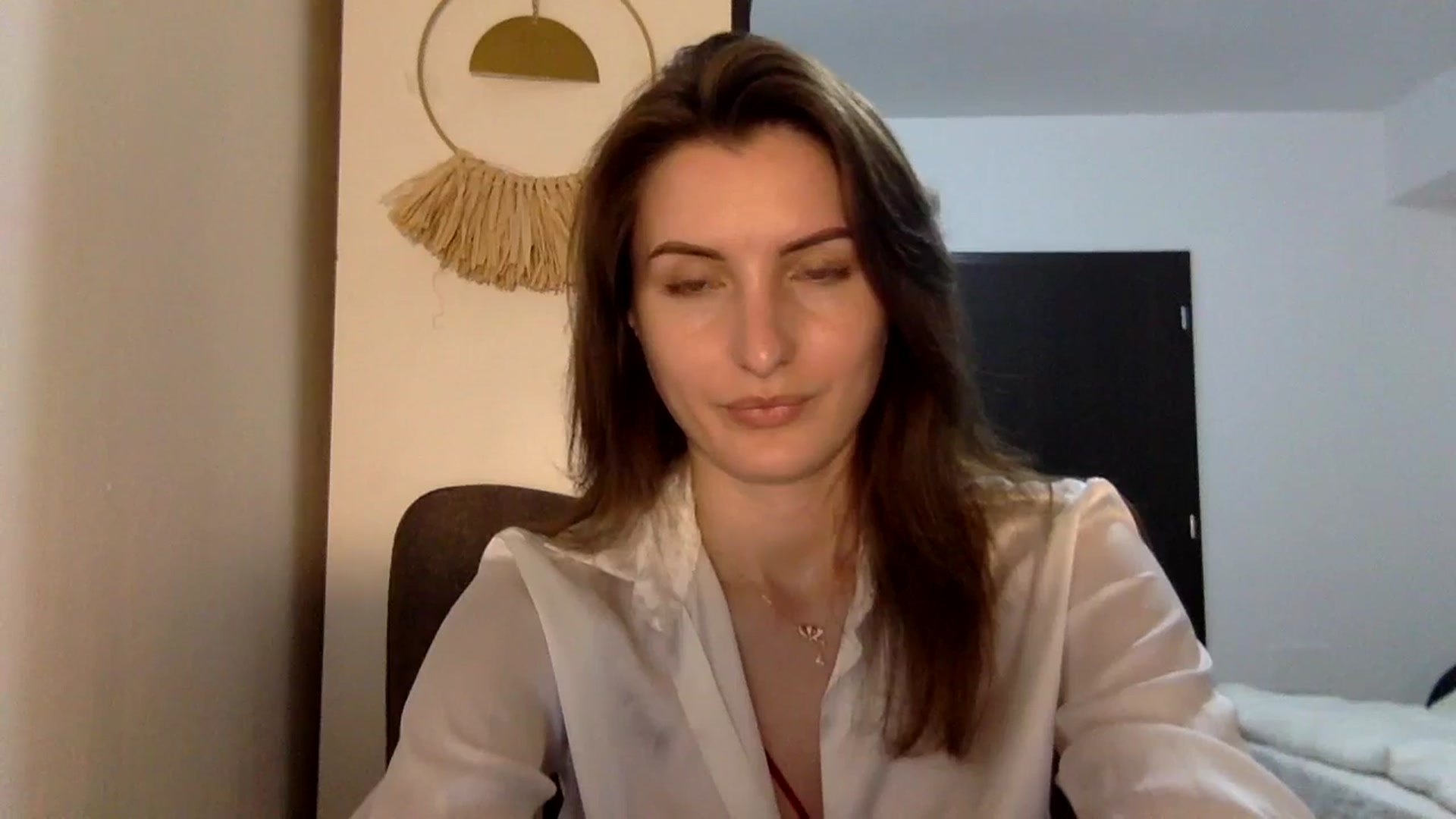 Gallery image thumbnail from EmilyRosier's myfreecams stream on, 04/23/2024, 20:03 image 7 of 20
