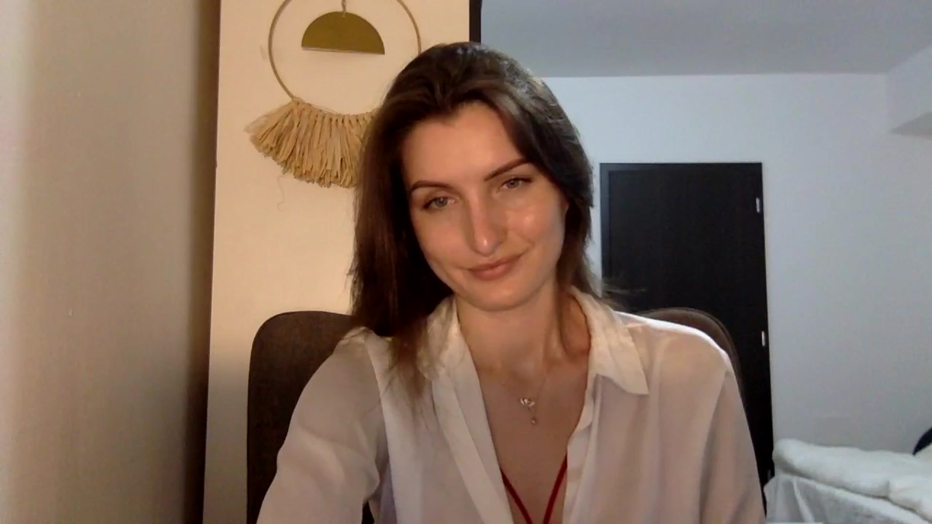 Gallery image thumbnail from EmilyRosier's myfreecams stream on, 04/23/2024, 20:03 image 12 of 20