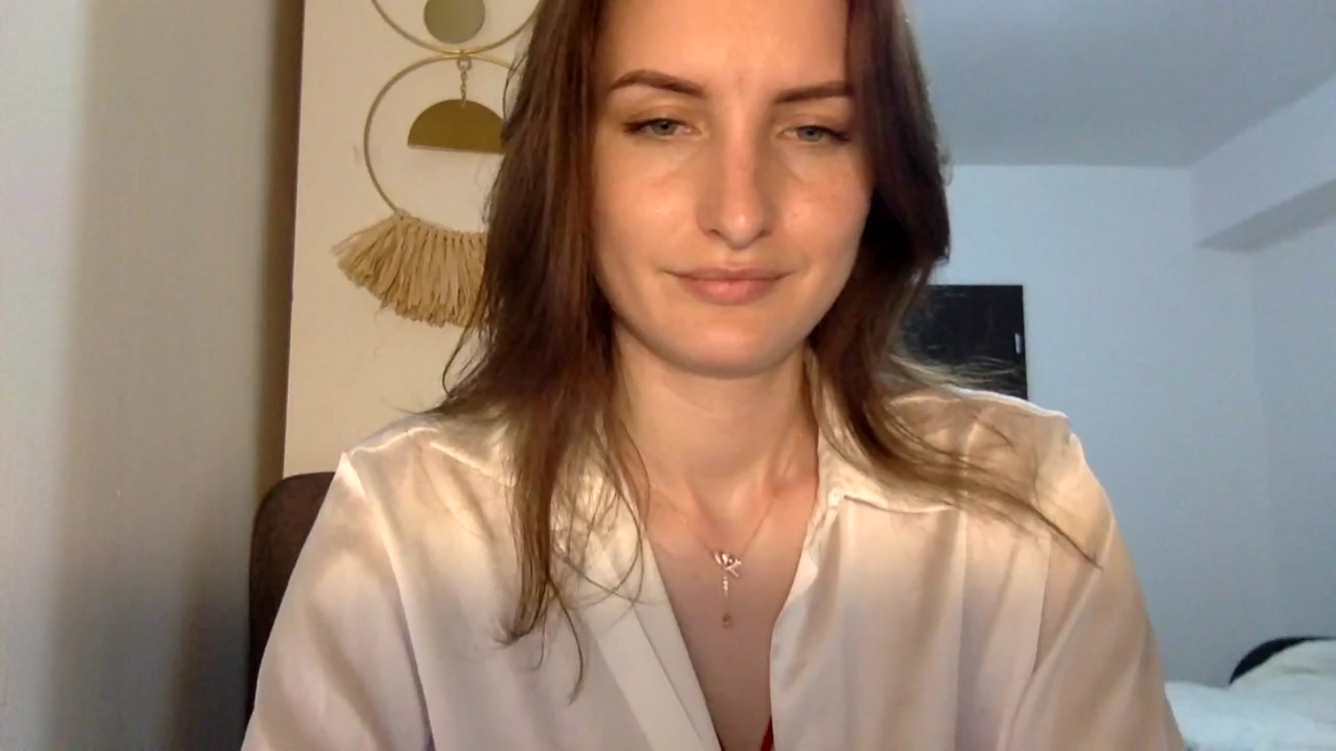 Gallery image thumbnail from EmilyRosier's myfreecams stream on, 04/23/2024, 21:16 image 18 of 20