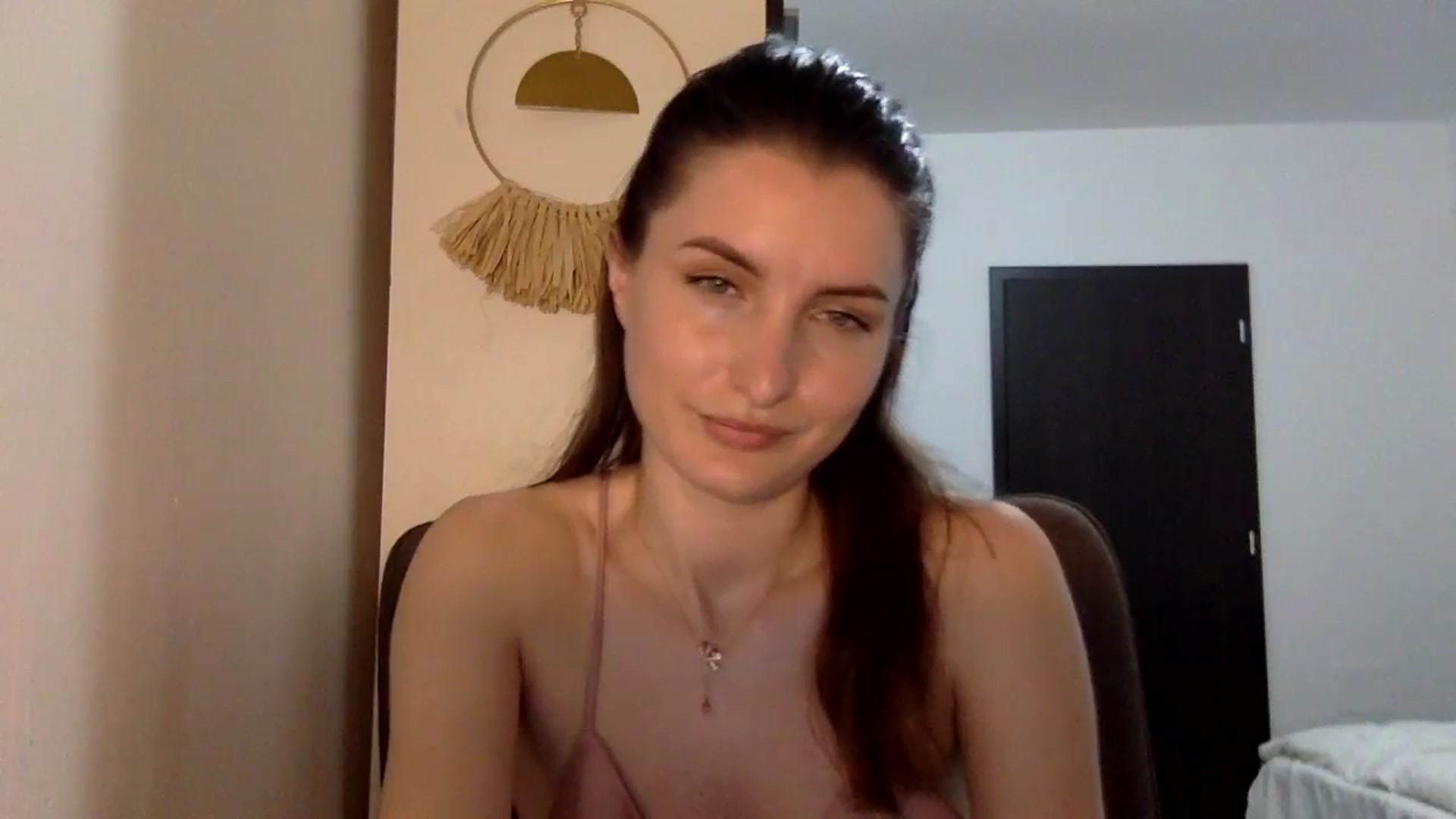 Gallery image thumbnail from EmilyRosier's myfreecams stream on, 04/24/2024, 21:33 image 6 of 20