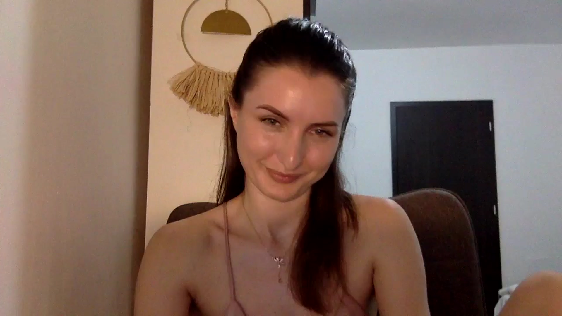 Gallery image thumbnail from EmilyRosier's myfreecams stream on, 04/24/2024, 21:33 image 1 of 20