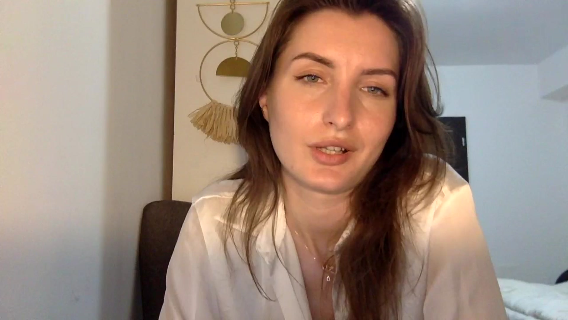 Gallery image thumbnail from EmilyRosier's myfreecams stream on, 04/26/2024, 21:29 image 16 of 20