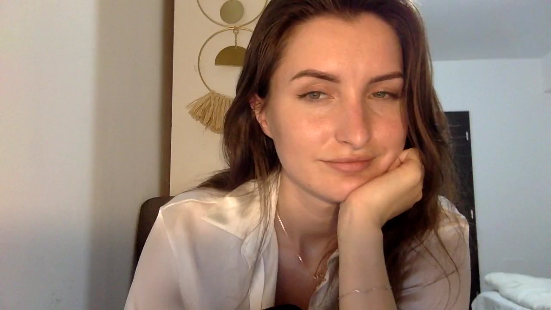 Gallery image thumbnail from EmilyRosier's myfreecams stream on, 04/26/2024, 21:29 image 2 of 20