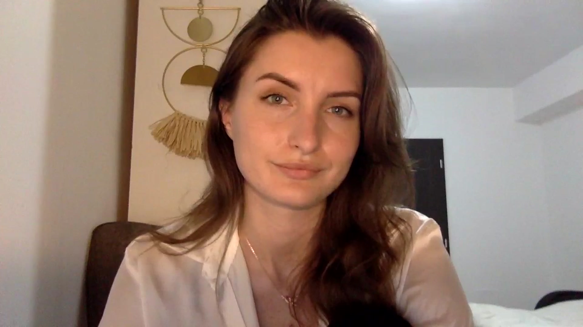 Gallery image thumbnail from EmilyRosier's myfreecams stream on, 04/26/2024, 23:15 image 3 of 20
