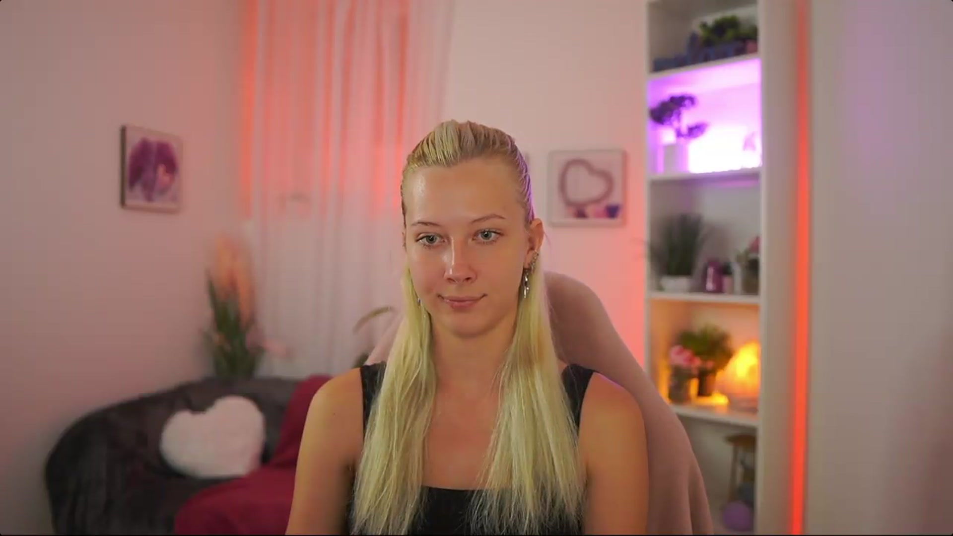 Gallery image thumbnail from EmilySwan's myfreecams stream on, 07/23/2026, 19:28 image 5 of 20