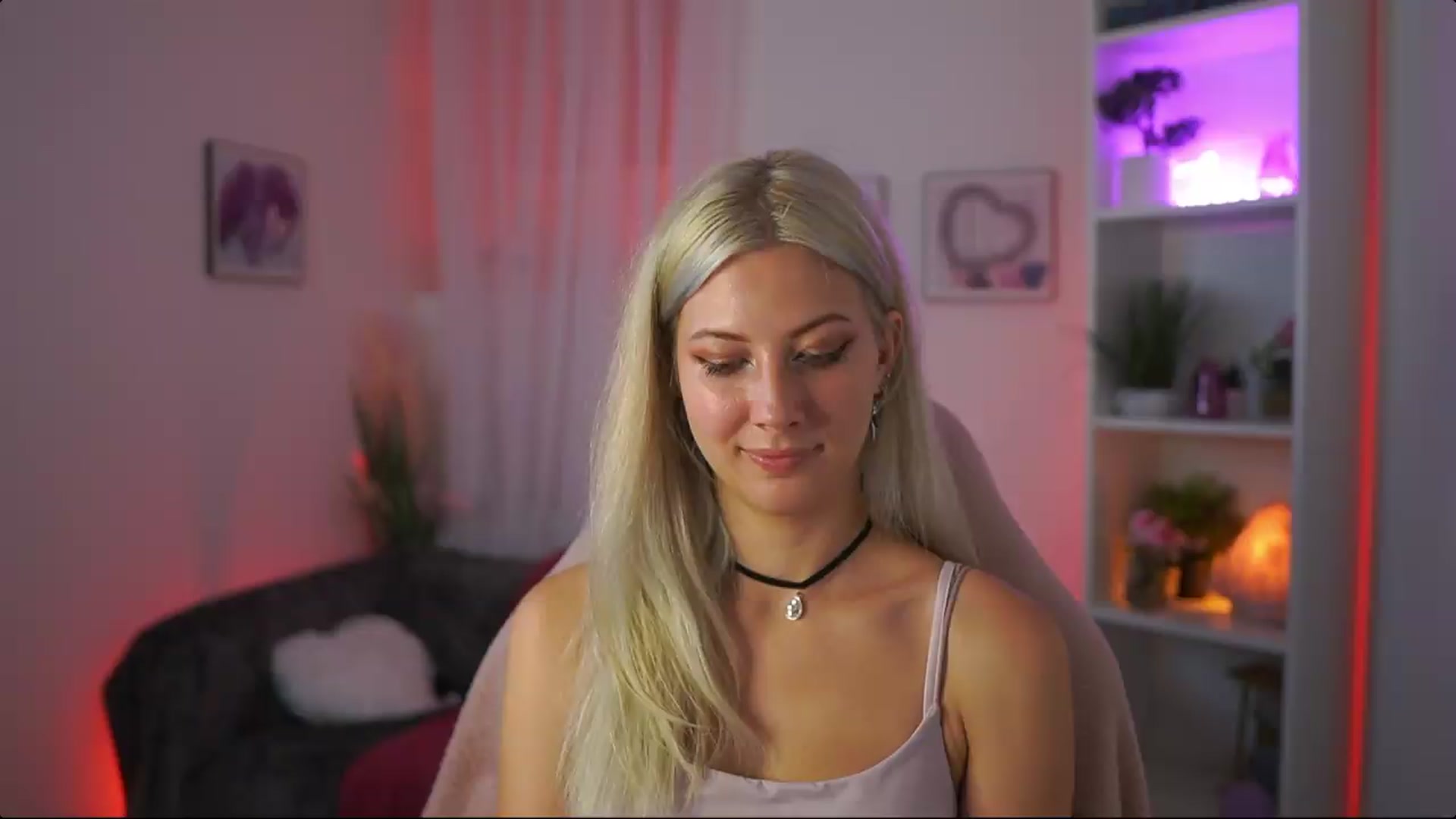 Gallery image thumbnail from EmilySwan's myfreecams stream on, 07/26/2026, 20:06 image 10 of 20