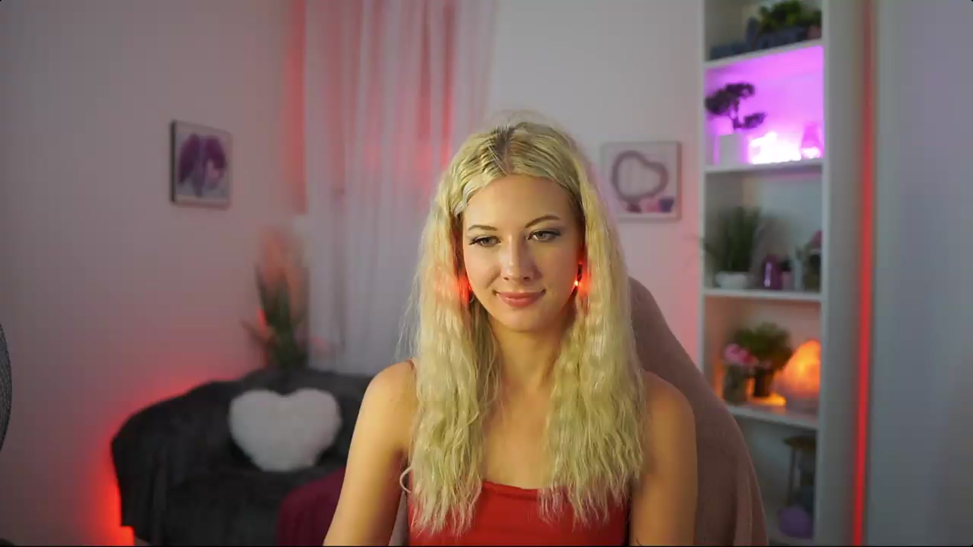 Gallery image thumbnail from EmilySwan's myfreecams stream on, 07/30/2026, 18:46 image 9 of 20
