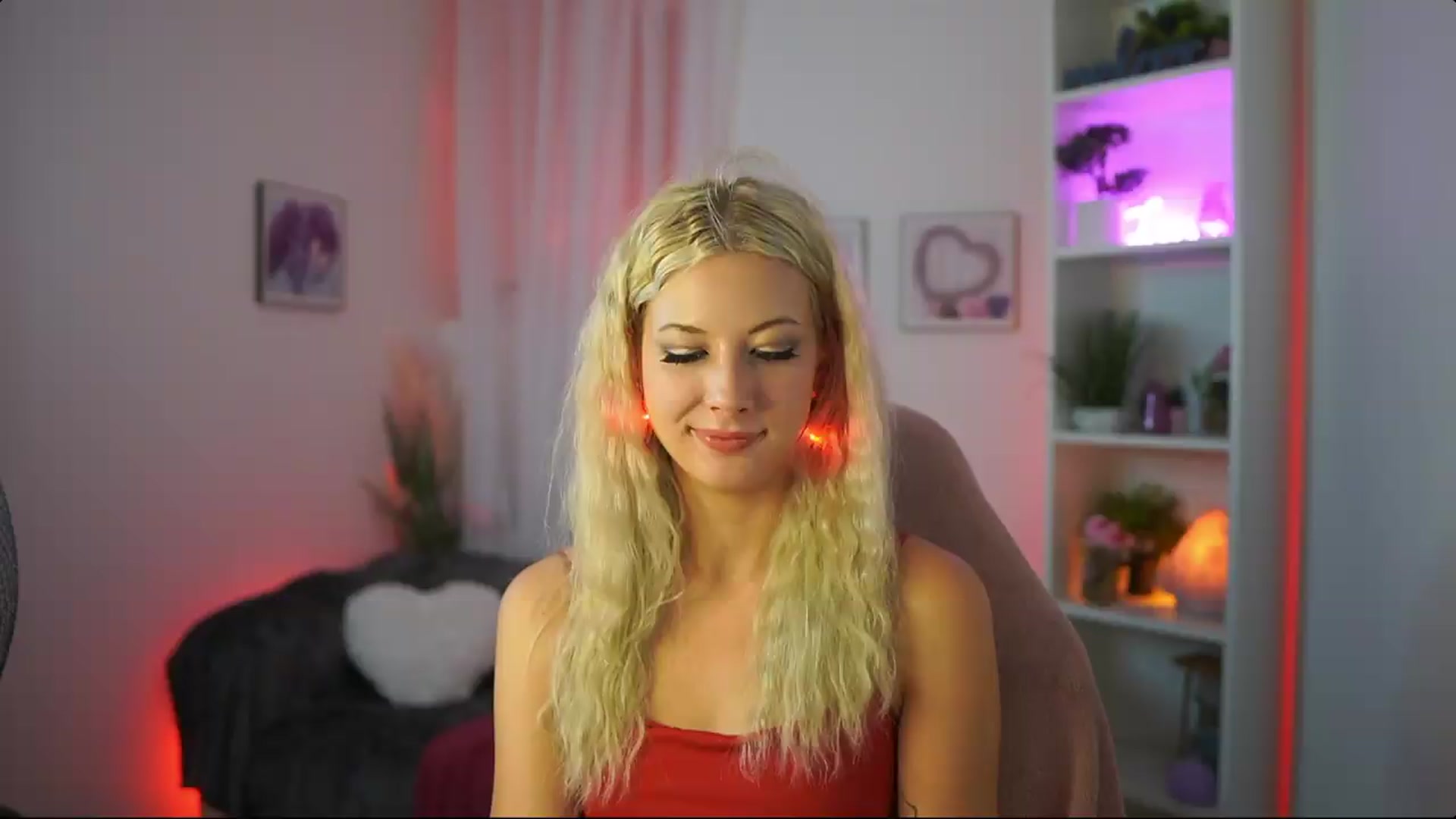 Gallery image thumbnail from EmilySwan's myfreecams stream on, 07/30/2026, 18:46 image 5 of 20