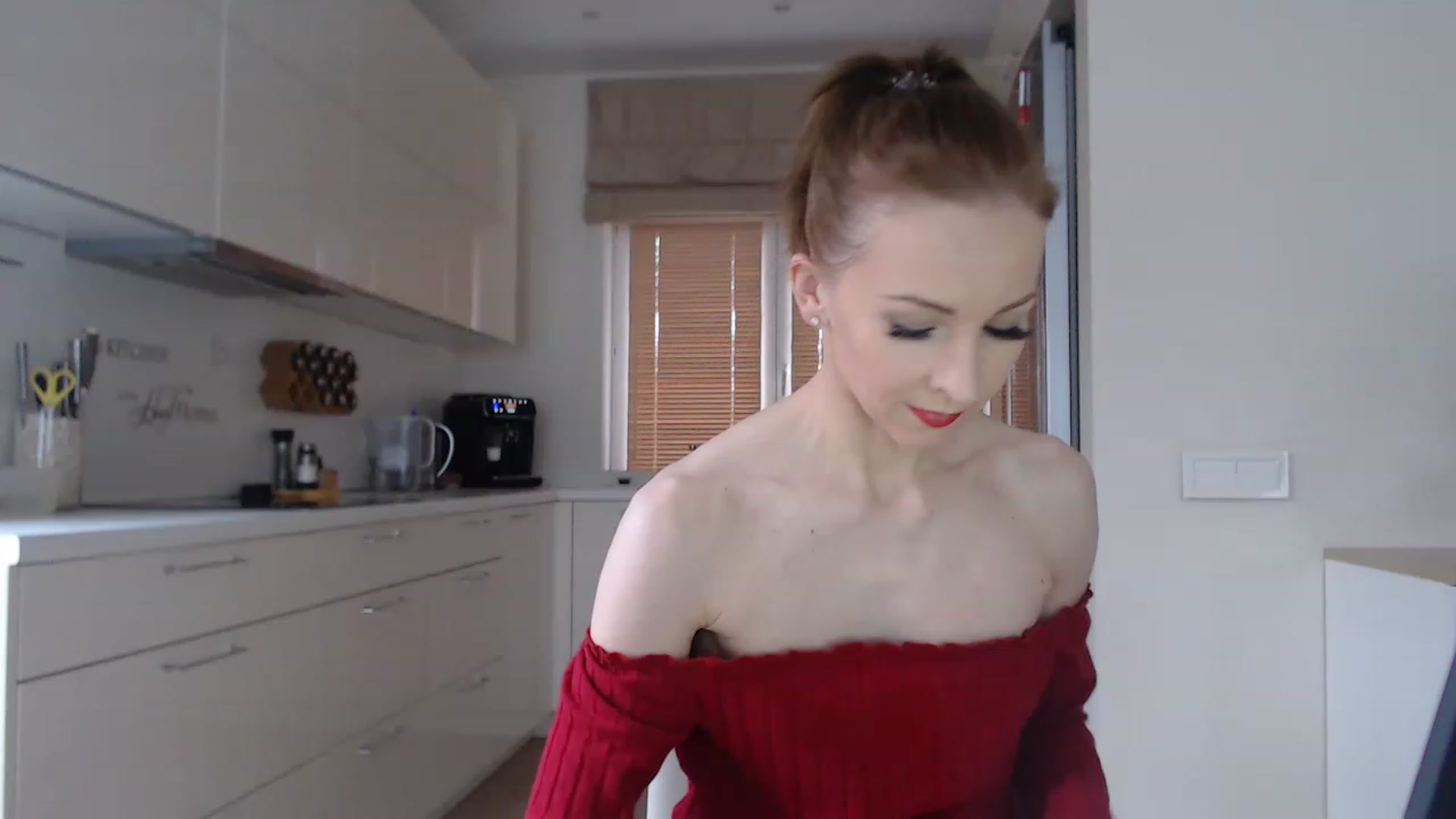 Gallery image thumbnail from EmilyTease's myfreecams stream on, 11/17/2022, 12:53 image 1 of 20