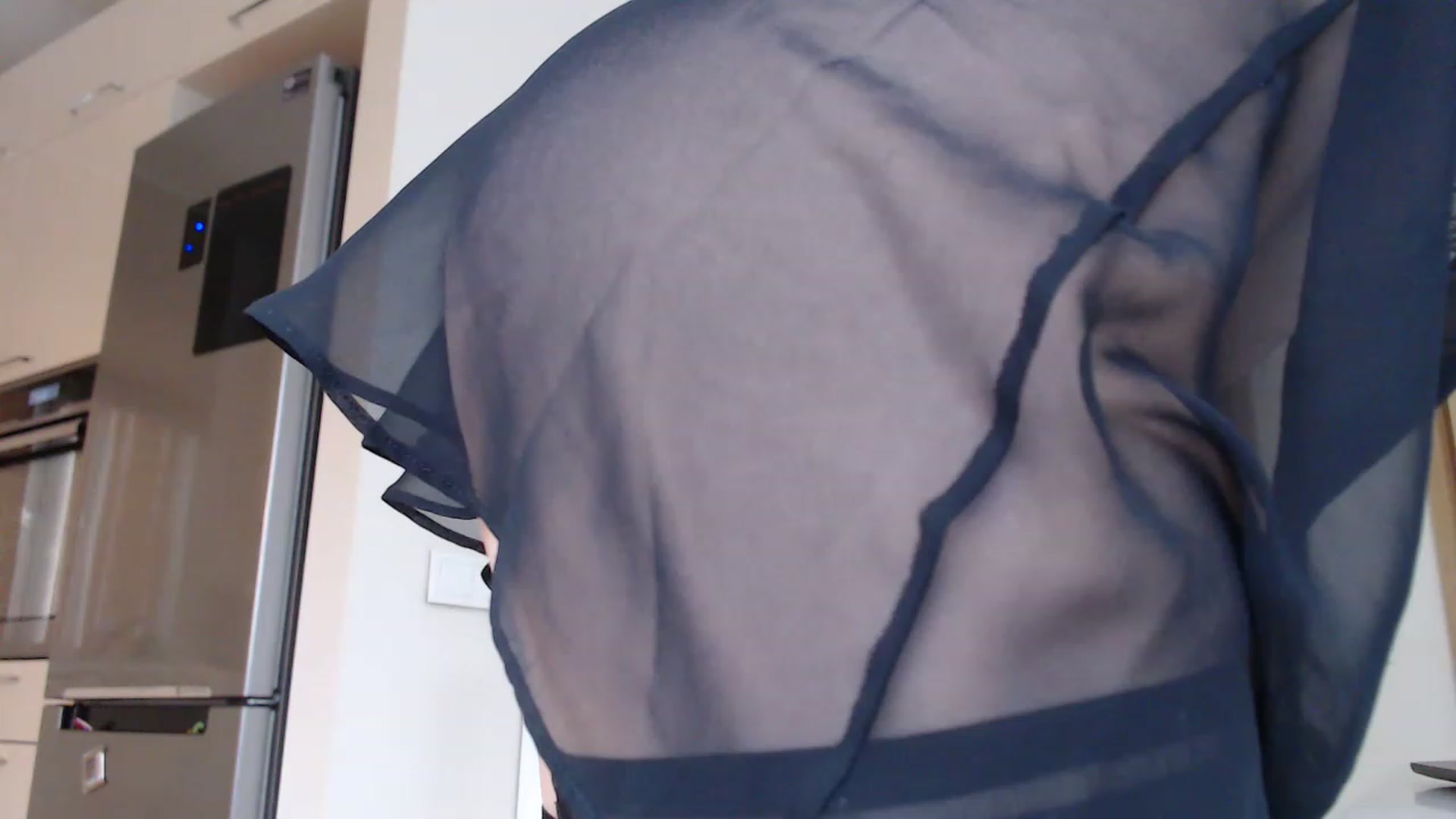 Gallery image thumbnail from EmilyTease's myfreecams stream on, 11/23/2022, 12:41 image 1 of 20