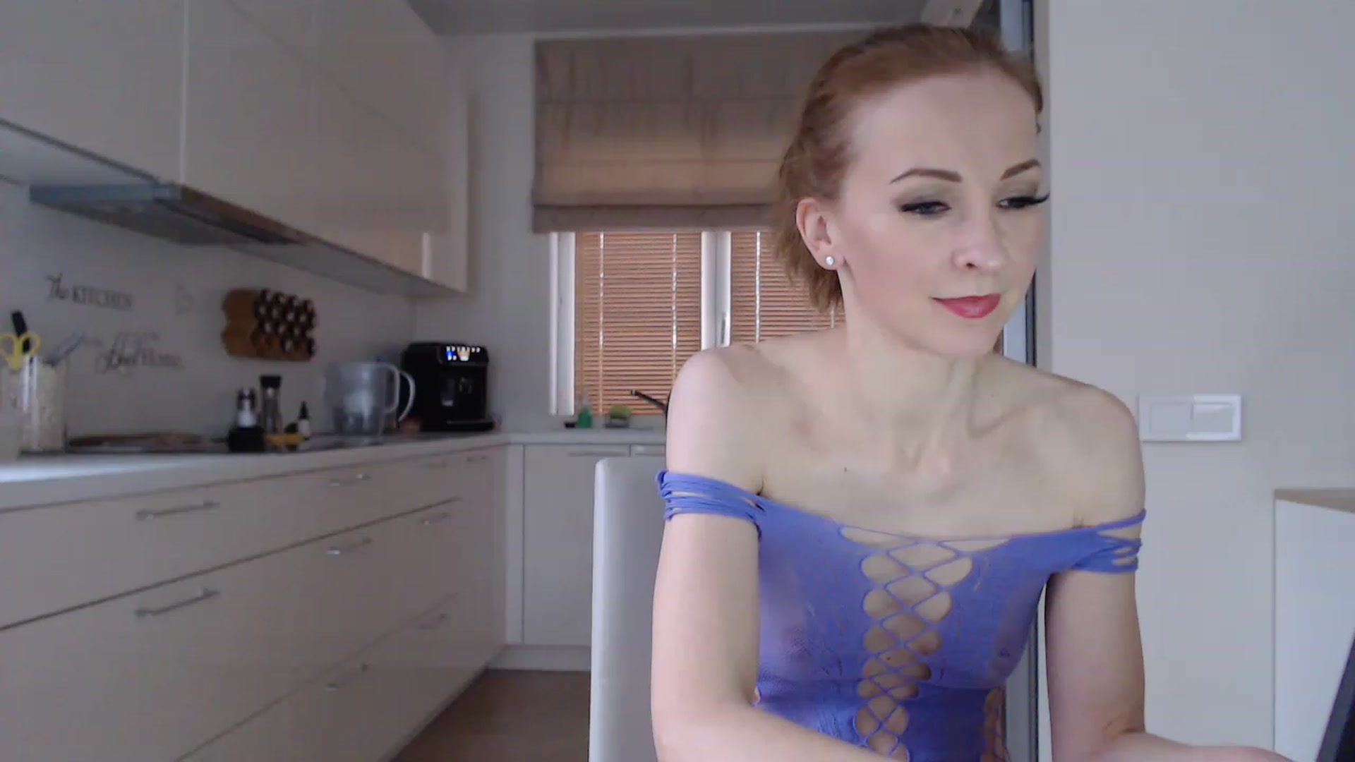 Gallery image thumbnail from EmilyTease's myfreecams stream on, 11/25/2022, 12:41 image 20 of 20