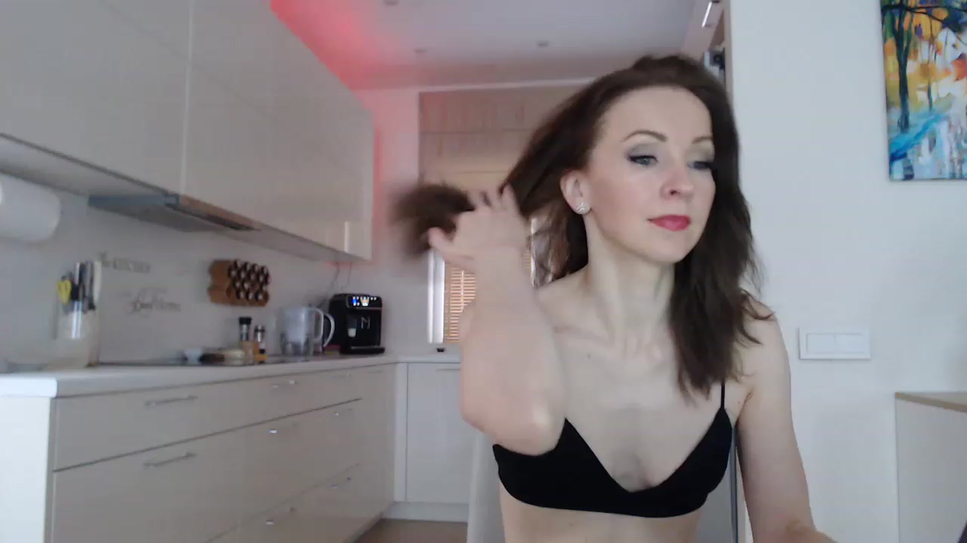Gallery image thumbnail from EmilyTease's myfreecams stream on, 12/20/2022, 12:01 image 2 of 20