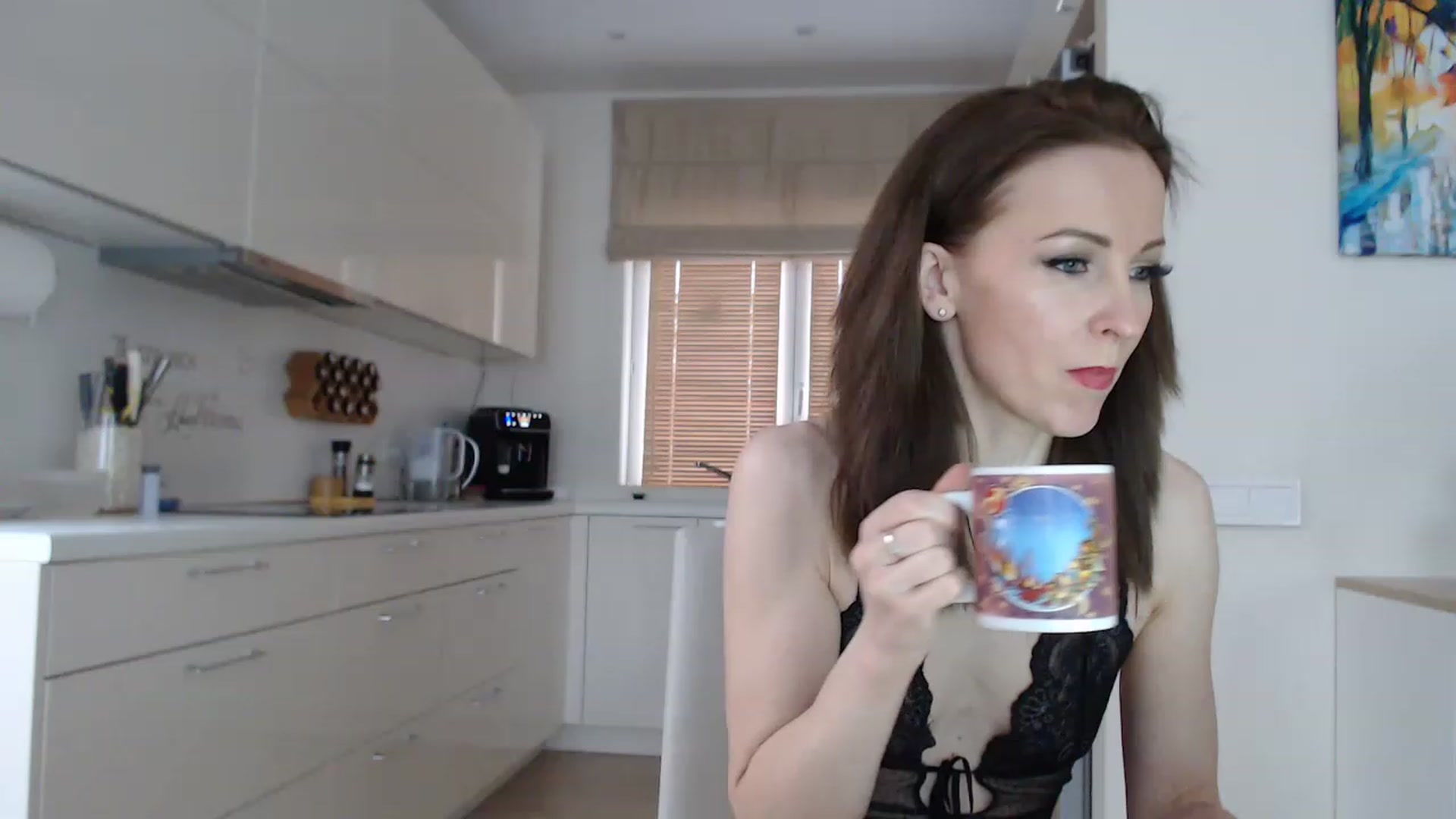 Gallery image thumbnail from EmilyTease's myfreecams stream on, 12/21/2022, 10:37 image 17 of 20