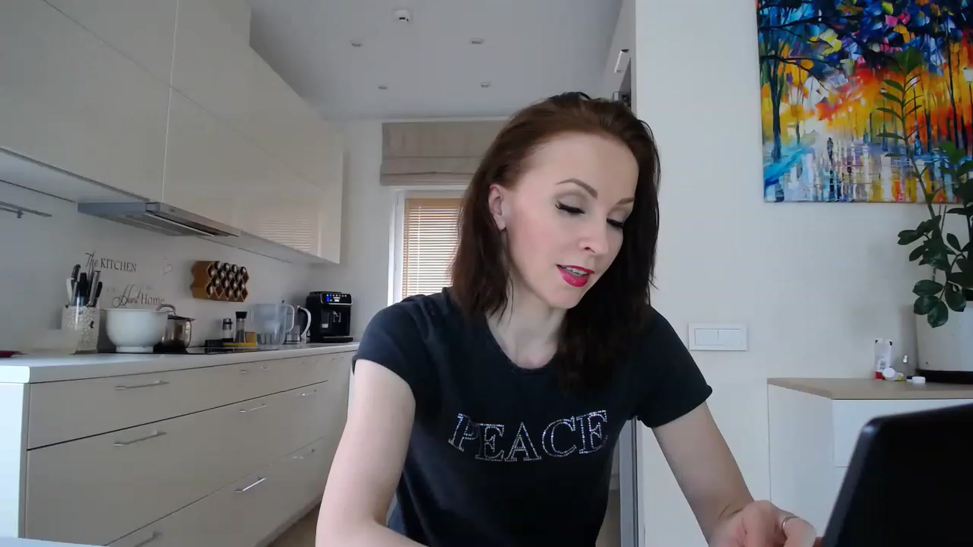 Gallery image thumbnail from EmilyTease's myfreecams stream on, 04/13/2023, 12:04 image 15 of 20