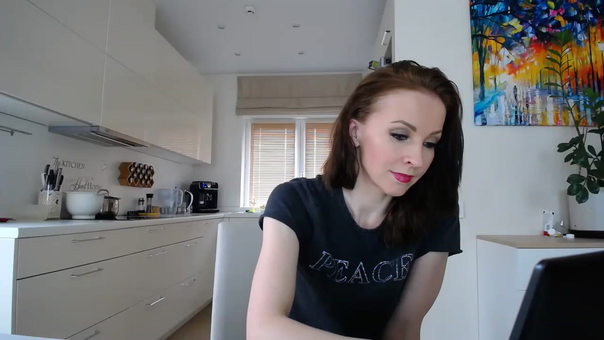Gallery image thumbnail from EmilyTease's myfreecams stream on, 04/13/2023, 12:04 image 12 of 20