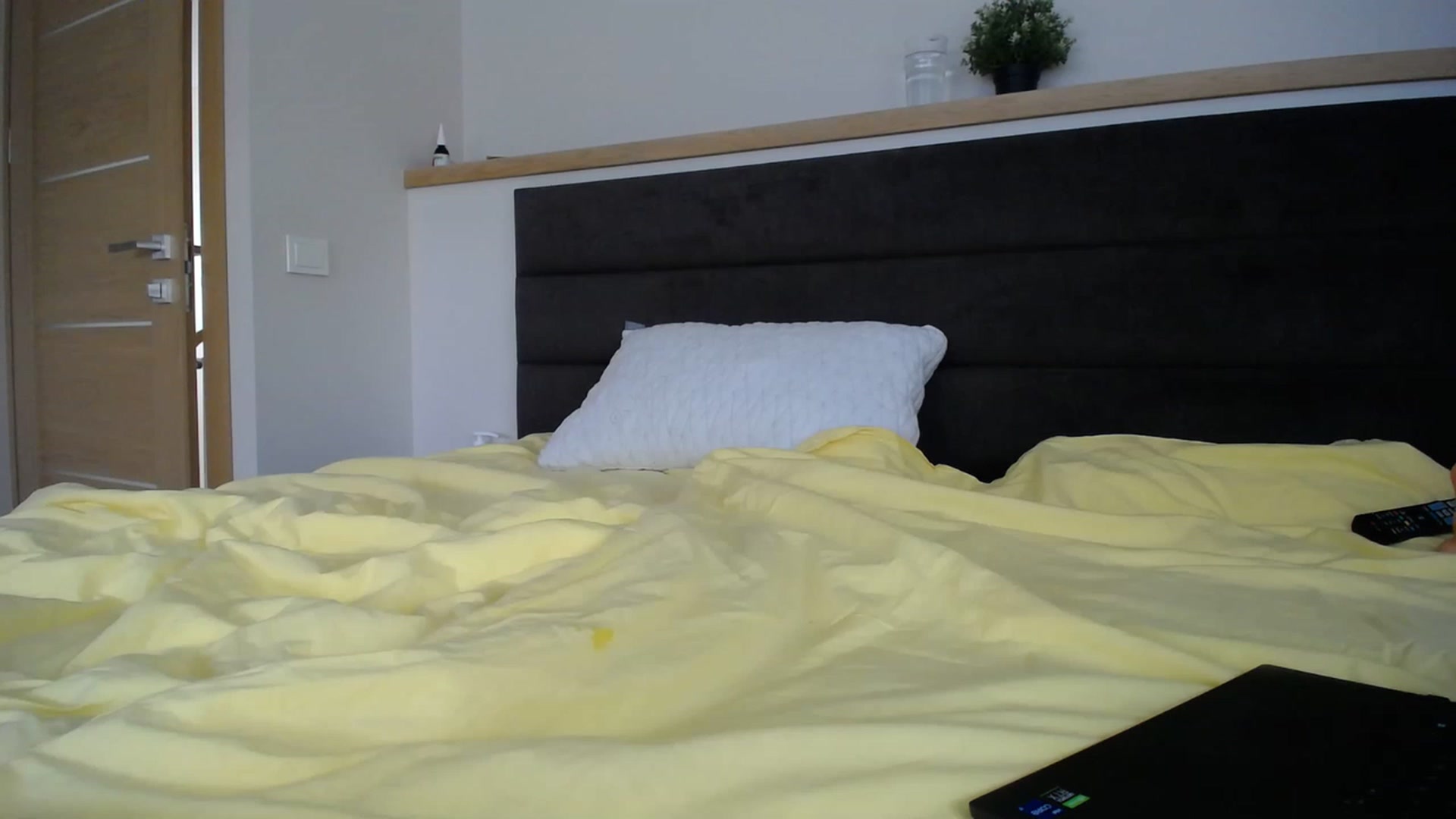 Gallery image thumbnail from EmilyTease's myfreecams stream on, 05/16/2023, 10:32 image 17 of 20
