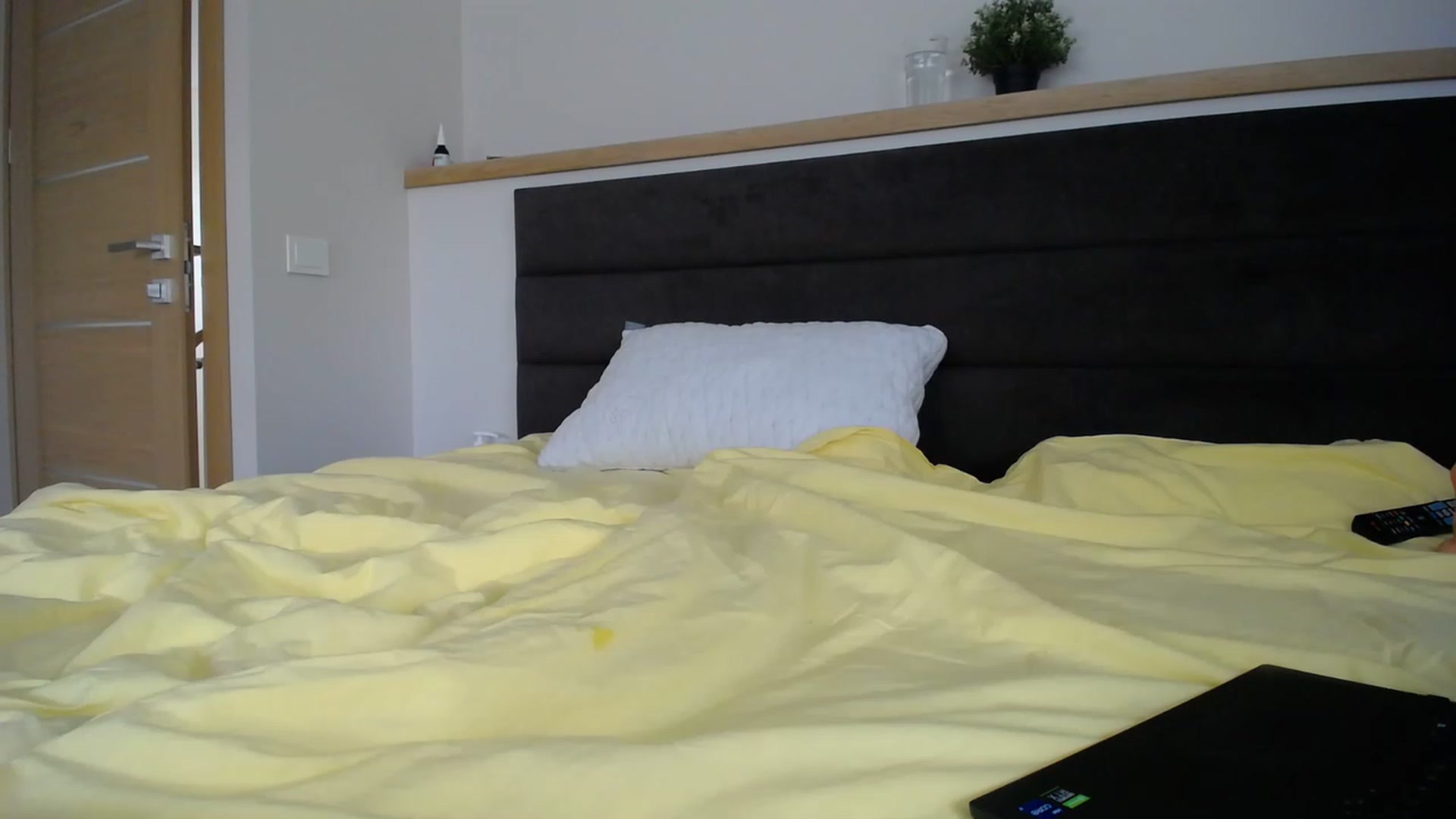 Gallery image thumbnail from EmilyTease's myfreecams stream on, 05/16/2023, 10:32 image 18 of 20