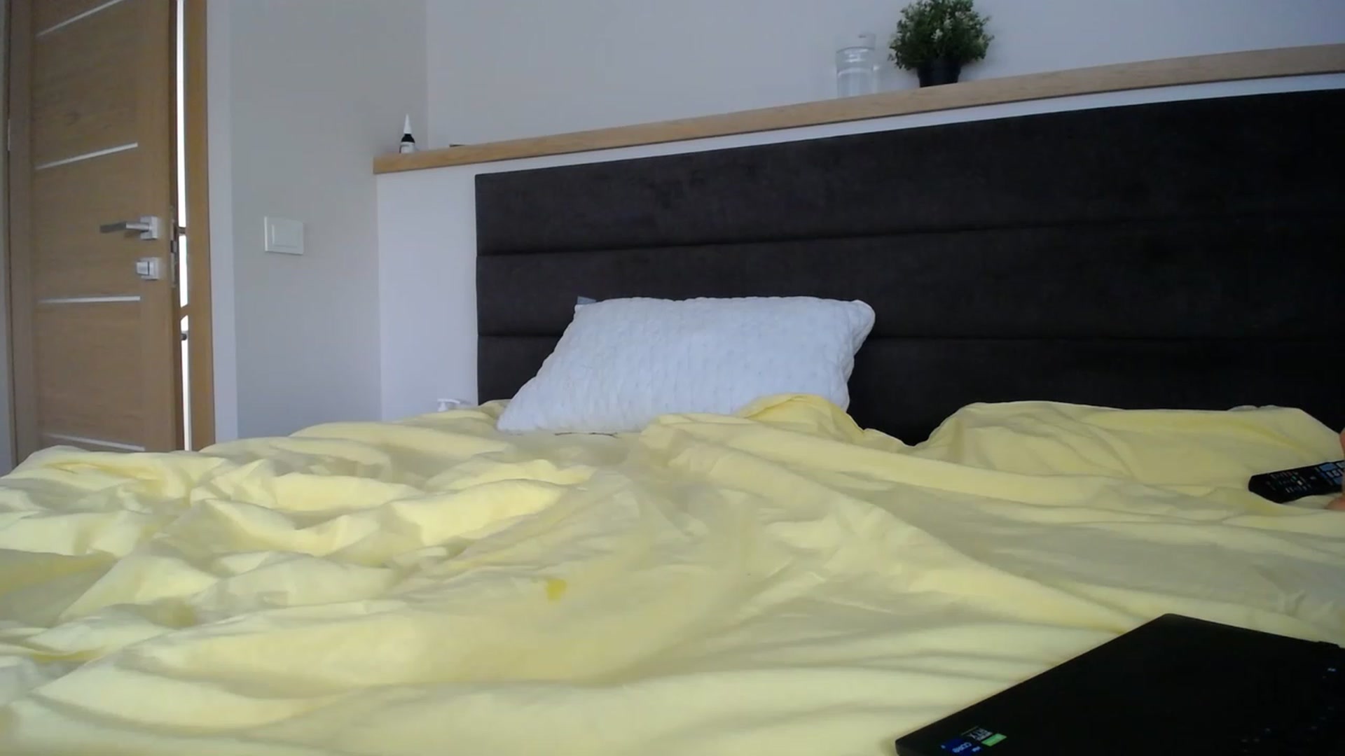 Gallery image thumbnail from EmilyTease's myfreecams stream on, 05/16/2023, 10:32 image 16 of 20