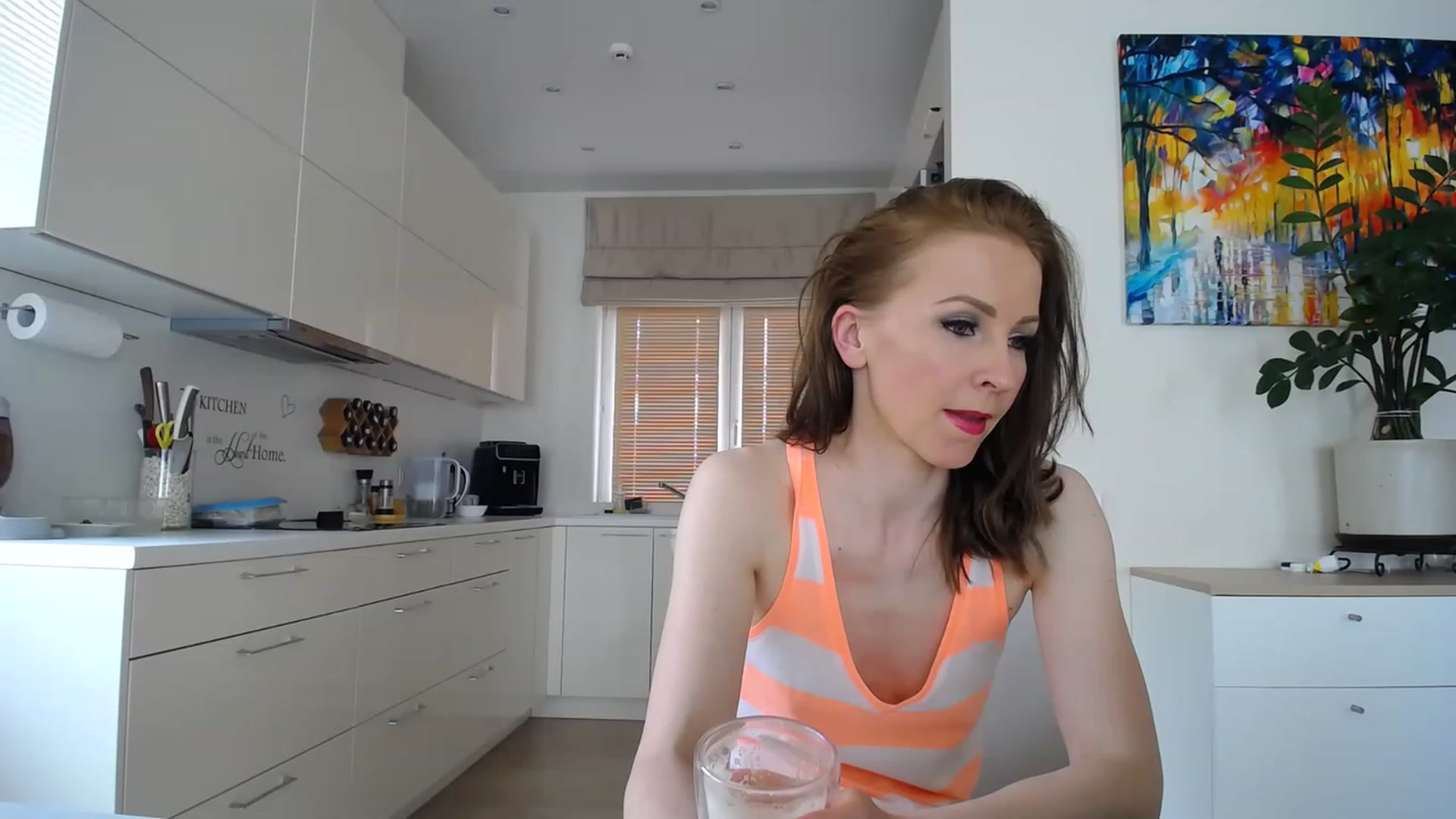 Gallery image thumbnail from EmilyTease's myfreecams stream on, 05/23/2023, 12:36 image 11 of 20