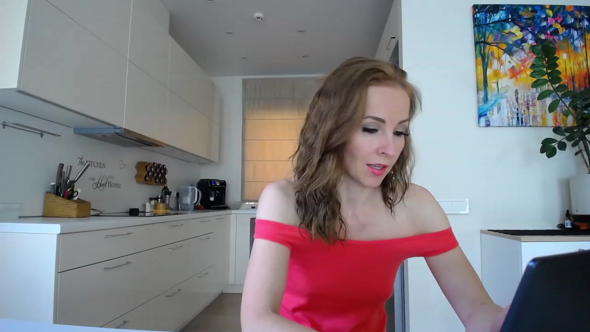 Gallery image thumbnail from EmilyTease's myfreecams stream on, 08/08/2023, 09:55 image 11 of 20