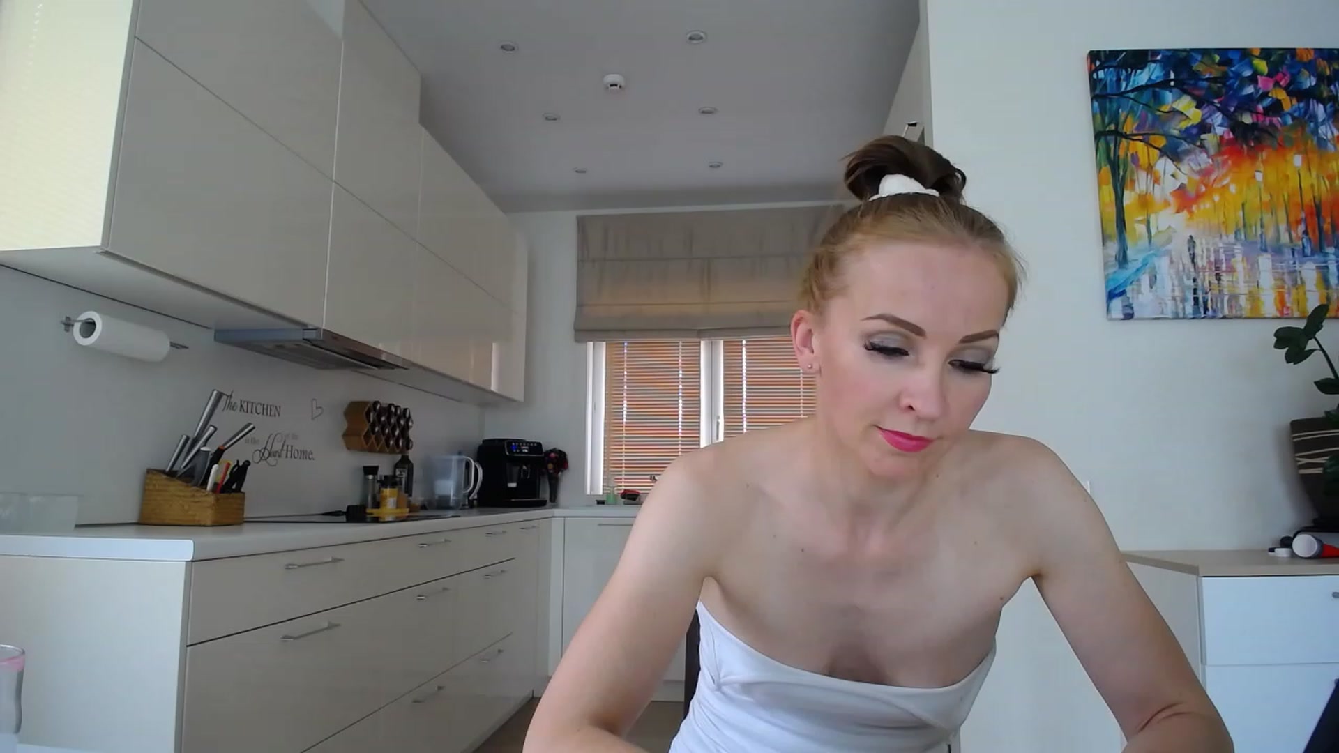 Gallery image thumbnail from EmilyTease's myfreecams stream on, 08/22/2023, 11:36 image 10 of 20