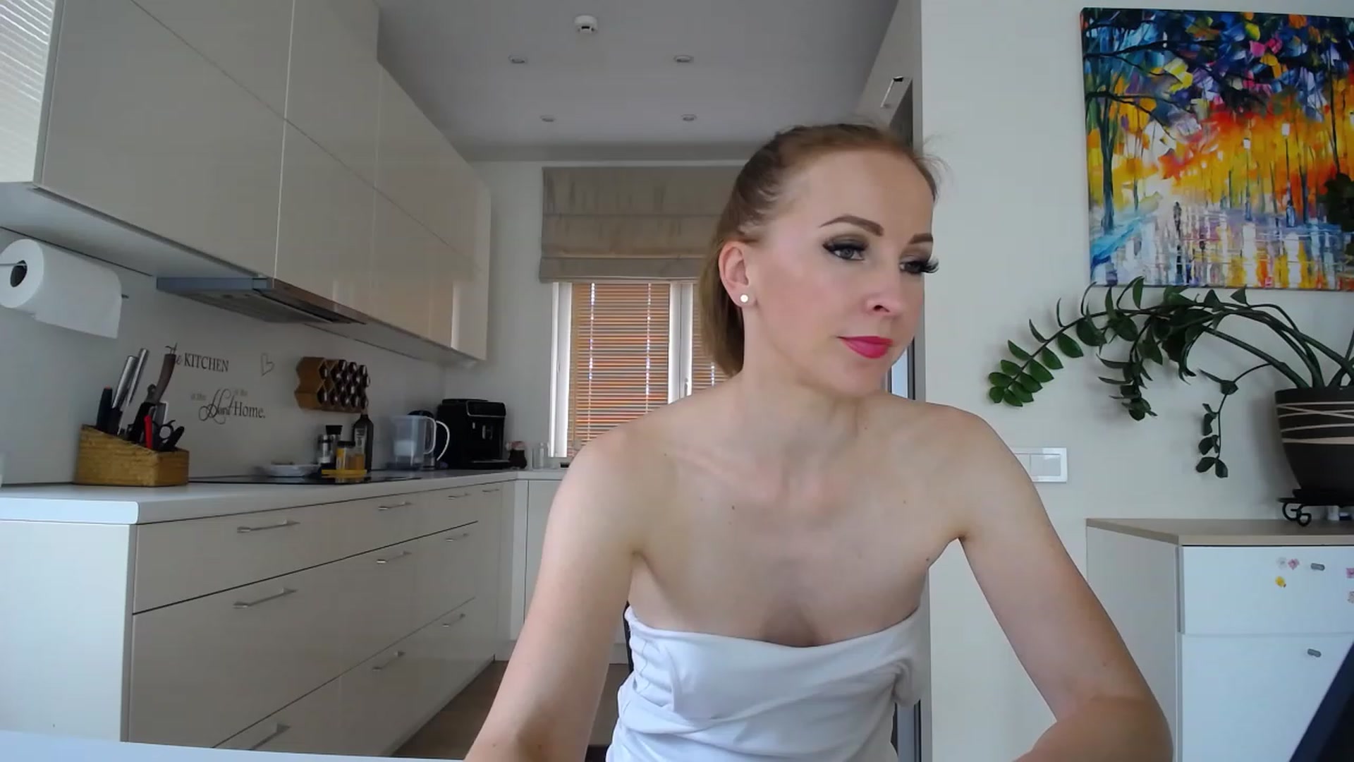 Gallery image thumbnail from EmilyTease's myfreecams stream on, 08/30/2023, 11:39 image 15 of 20