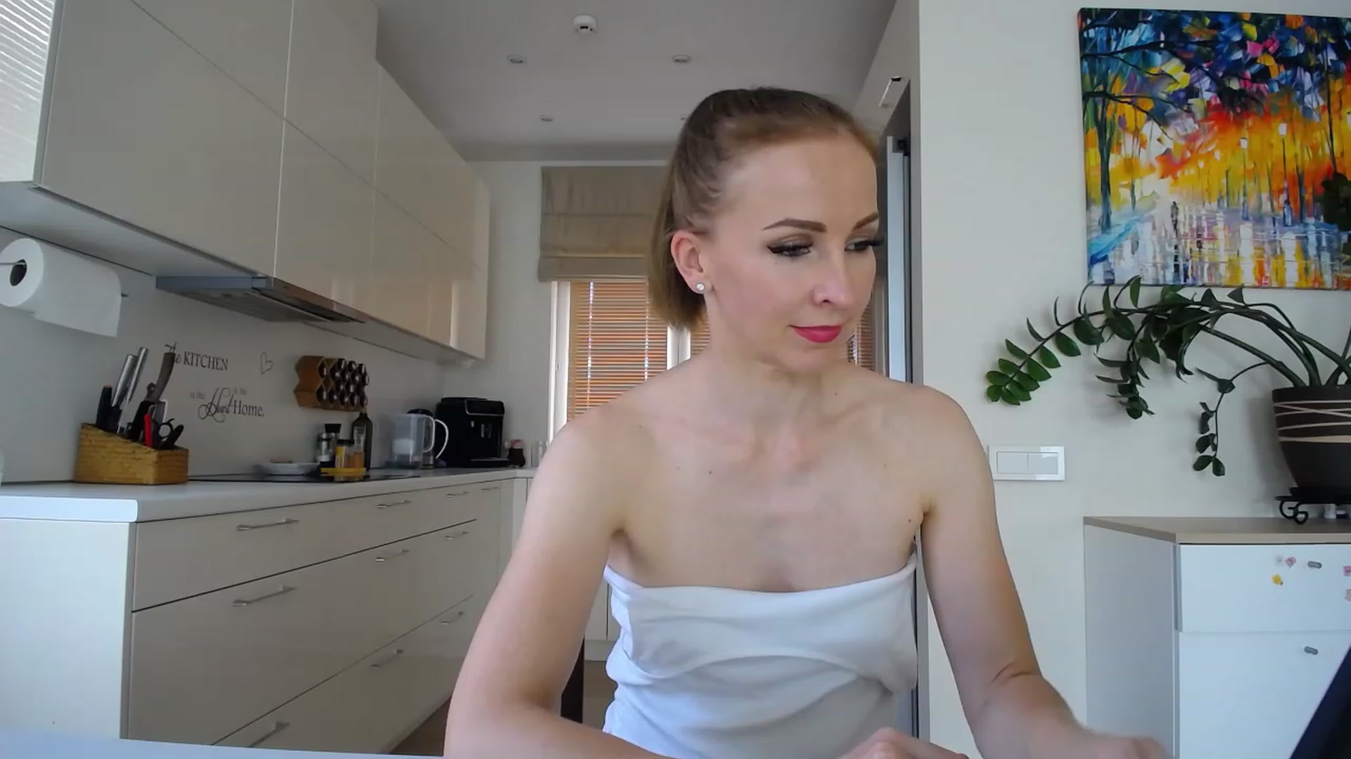 Gallery image thumbnail from EmilyTease's myfreecams stream on, 08/30/2023, 11:39 image 12 of 20