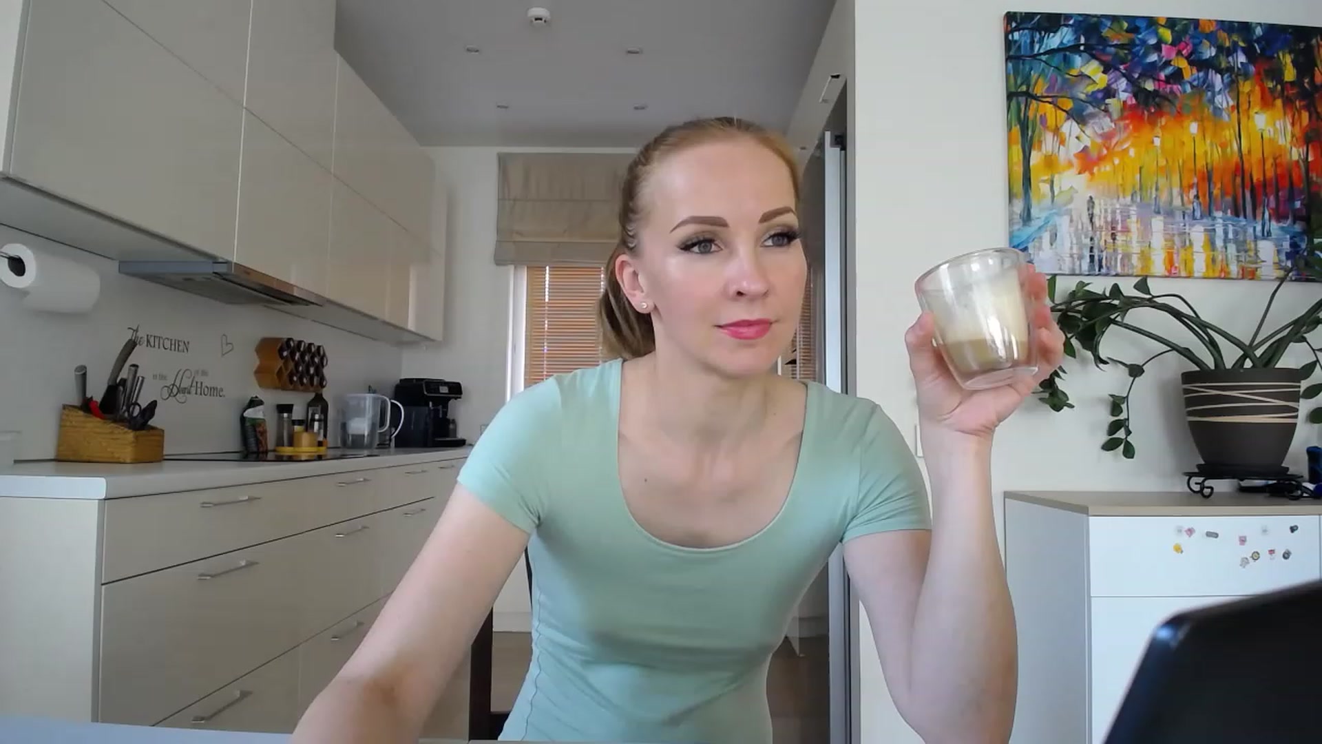 Gallery image thumbnail from EmilyTease's myfreecams stream on, 09/13/2023, 11:22 image 2 of 20