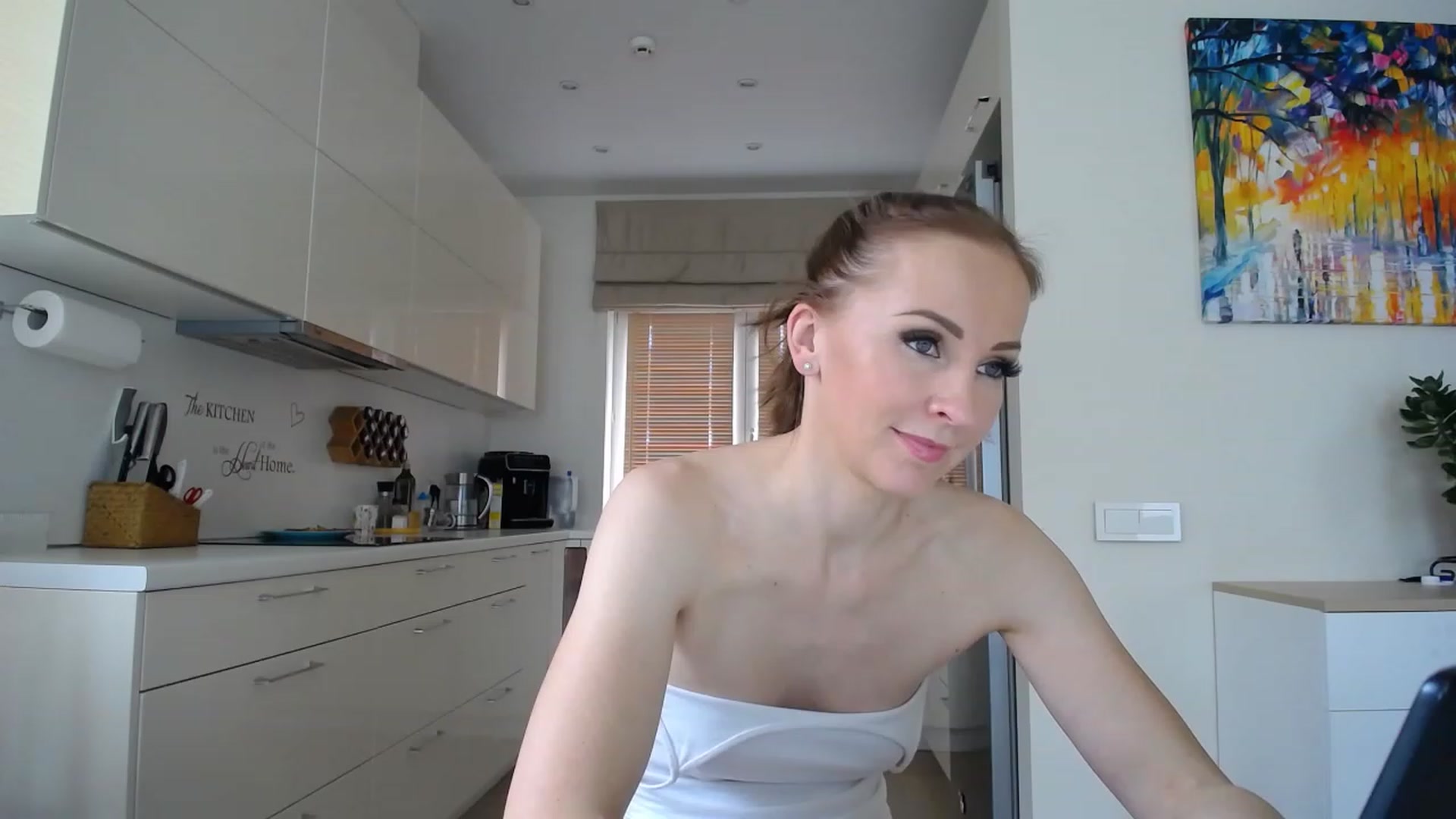 Gallery image thumbnail from EmilyTease's myfreecams stream on, 10/24/2023, 11:58 image 11 of 20
