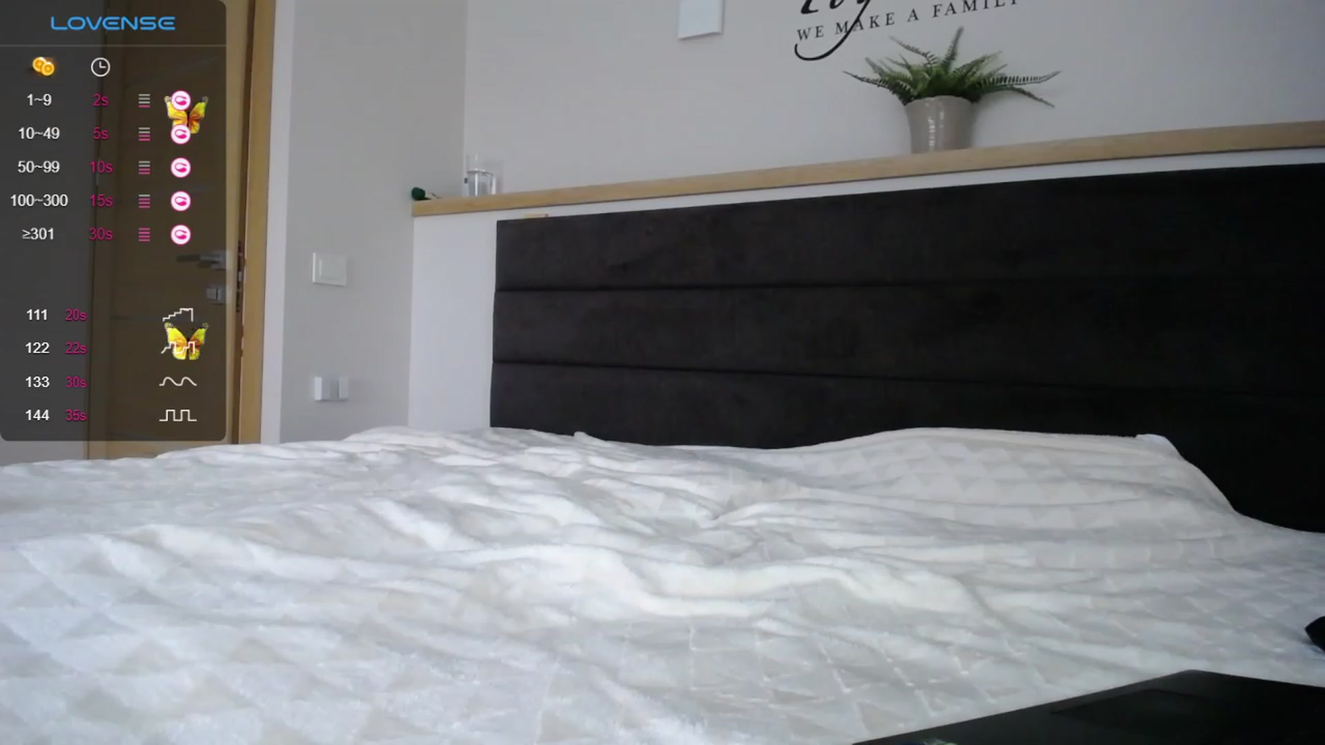 Gallery image thumbnail from EmilyTease's myfreecams stream on, 10/26/2023, 10:30 image 18 of 20