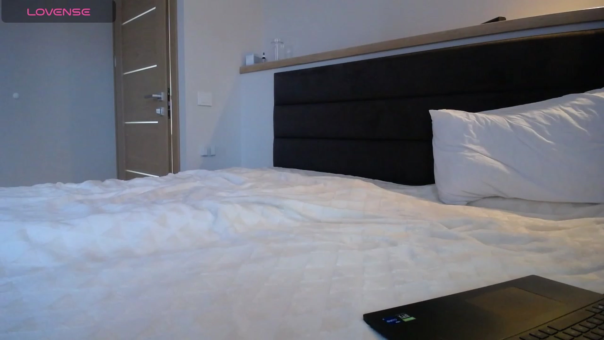 Gallery image thumbnail from EmilyTease's myfreecams stream on, 11/22/2023, 12:02 image 15 of 20