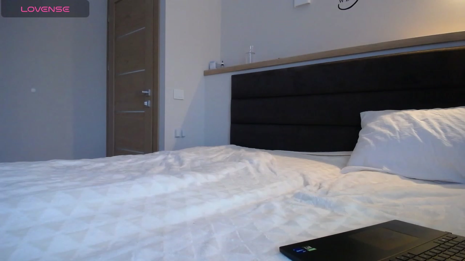 Gallery image thumbnail from EmilyTease's myfreecams stream on, 11/23/2023, 12:38 image 2 of 20
