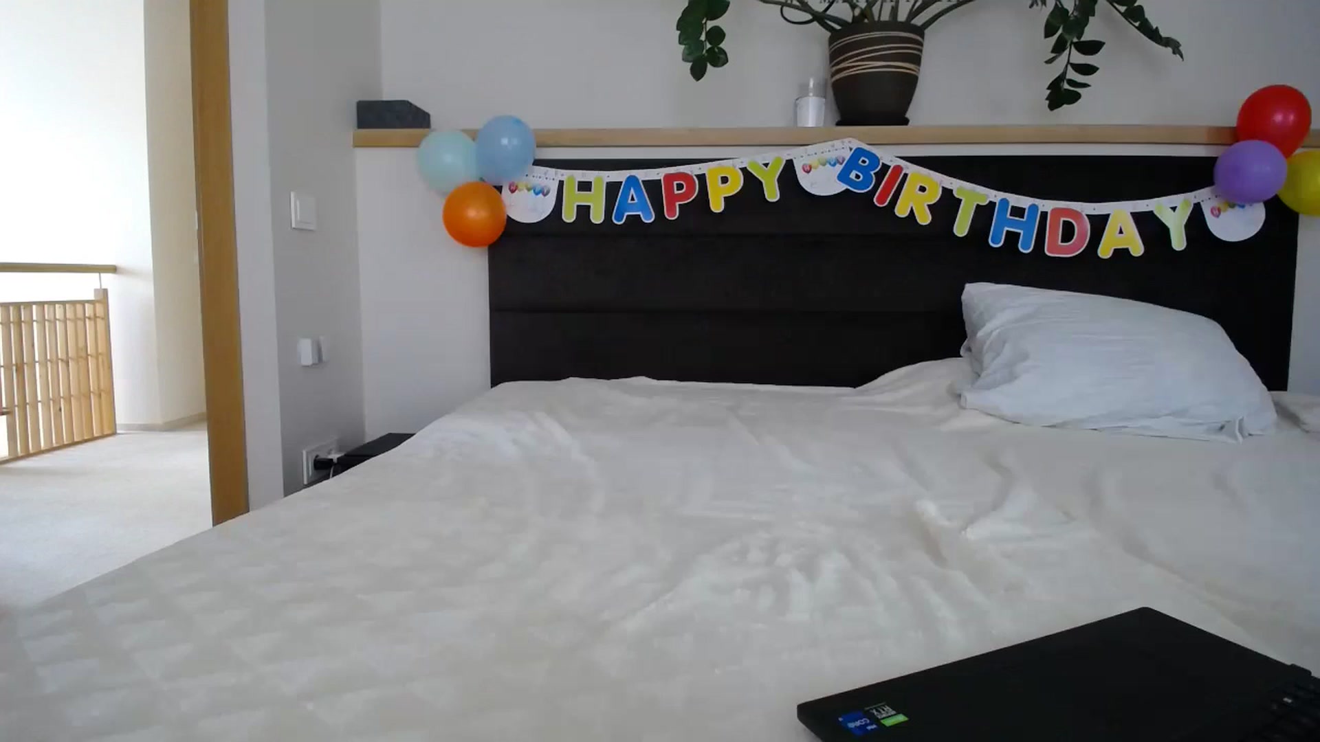 Gallery image thumbnail from EmilyTease's myfreecams stream on, 08/13/2024, 10:16 image 14 of 20