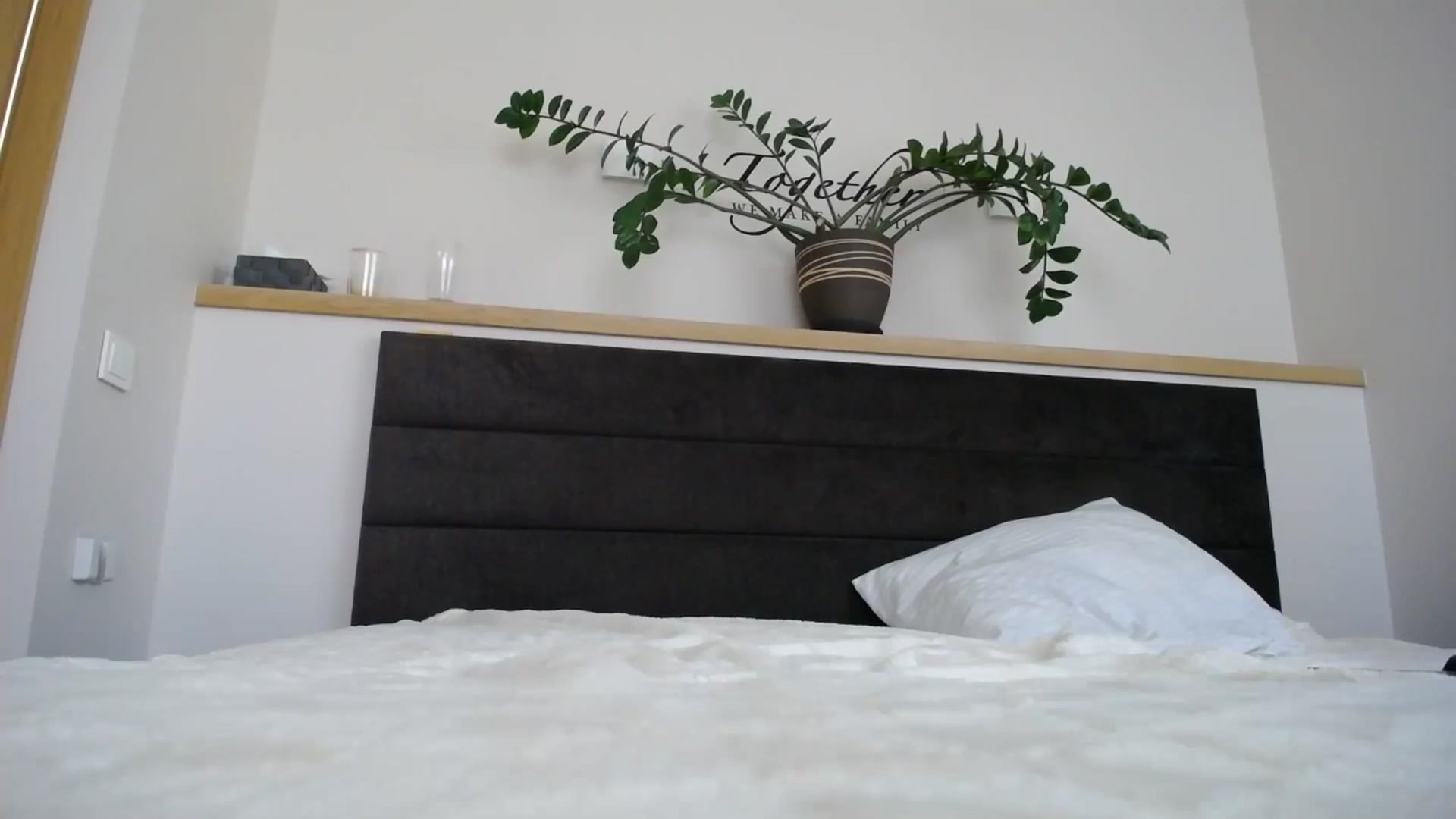 Gallery image thumbnail from EmilyTease's myfreecams stream on, 08/28/2024, 12:23 image 9 of 20