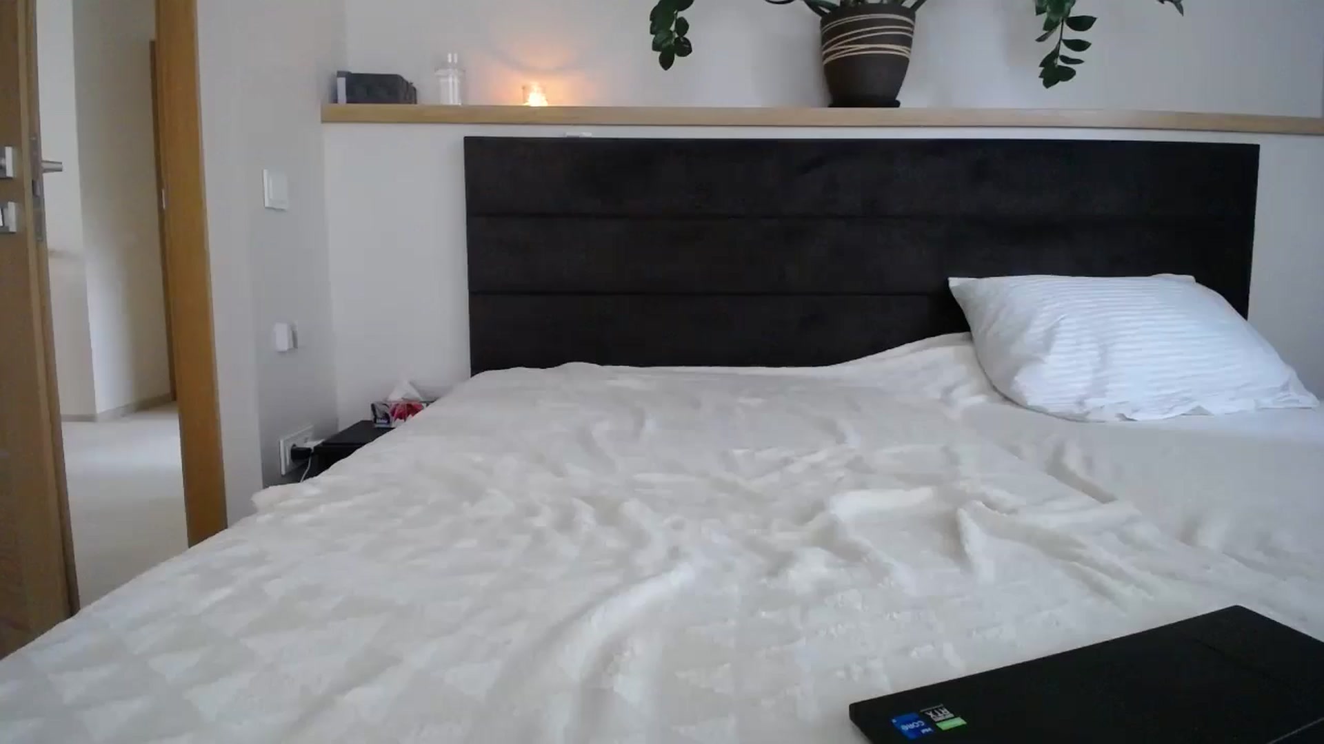 Gallery image thumbnail from EmilyTease's myfreecams stream on, 10/01/2024, 13:15 image 12 of 20