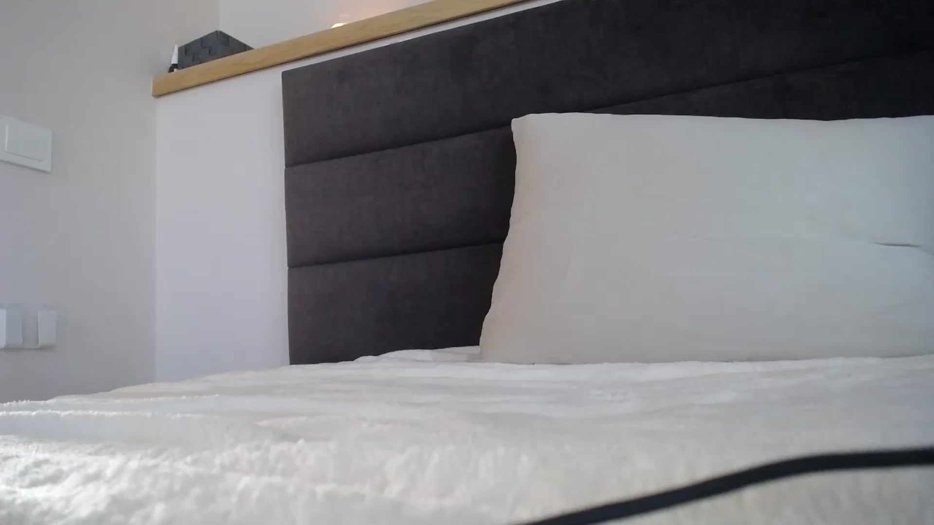 Gallery image thumbnail from EmilyTease's myfreecams stream on, 10/17/2024, 11:51 image 13 of 20