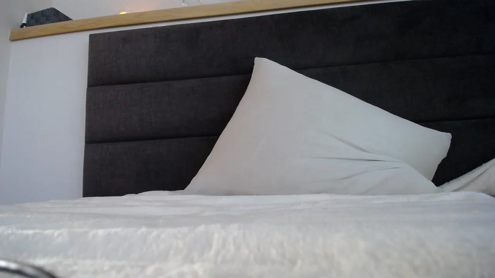 Gallery image thumbnail from EmilyTease's myfreecams stream on, 10/17/2024, 12:25 image 3 of 20
