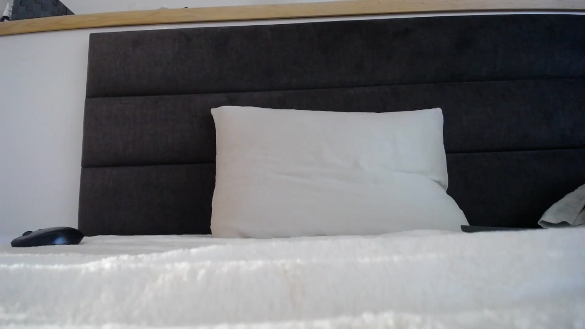 Gallery image thumbnail from EmilyTease's myfreecams stream on, 10/18/2024, 12:00 image 14 of 20