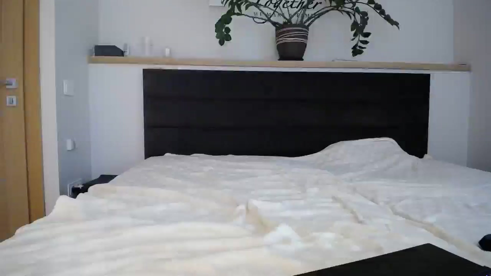 Gallery image thumbnail from EmilyTease's myfreecams stream on, 11/19/2024, 13:03 image 20 of 20