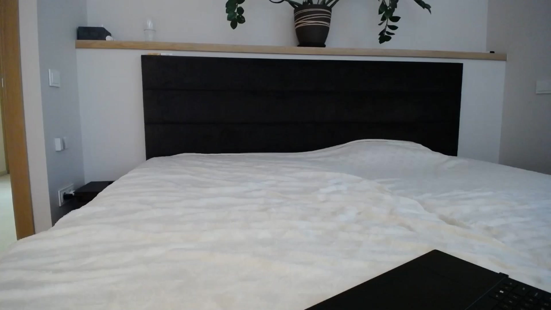 Gallery image thumbnail from EmilyTease's myfreecams stream on, 11/25/2024, 14:04 image 10 of 20