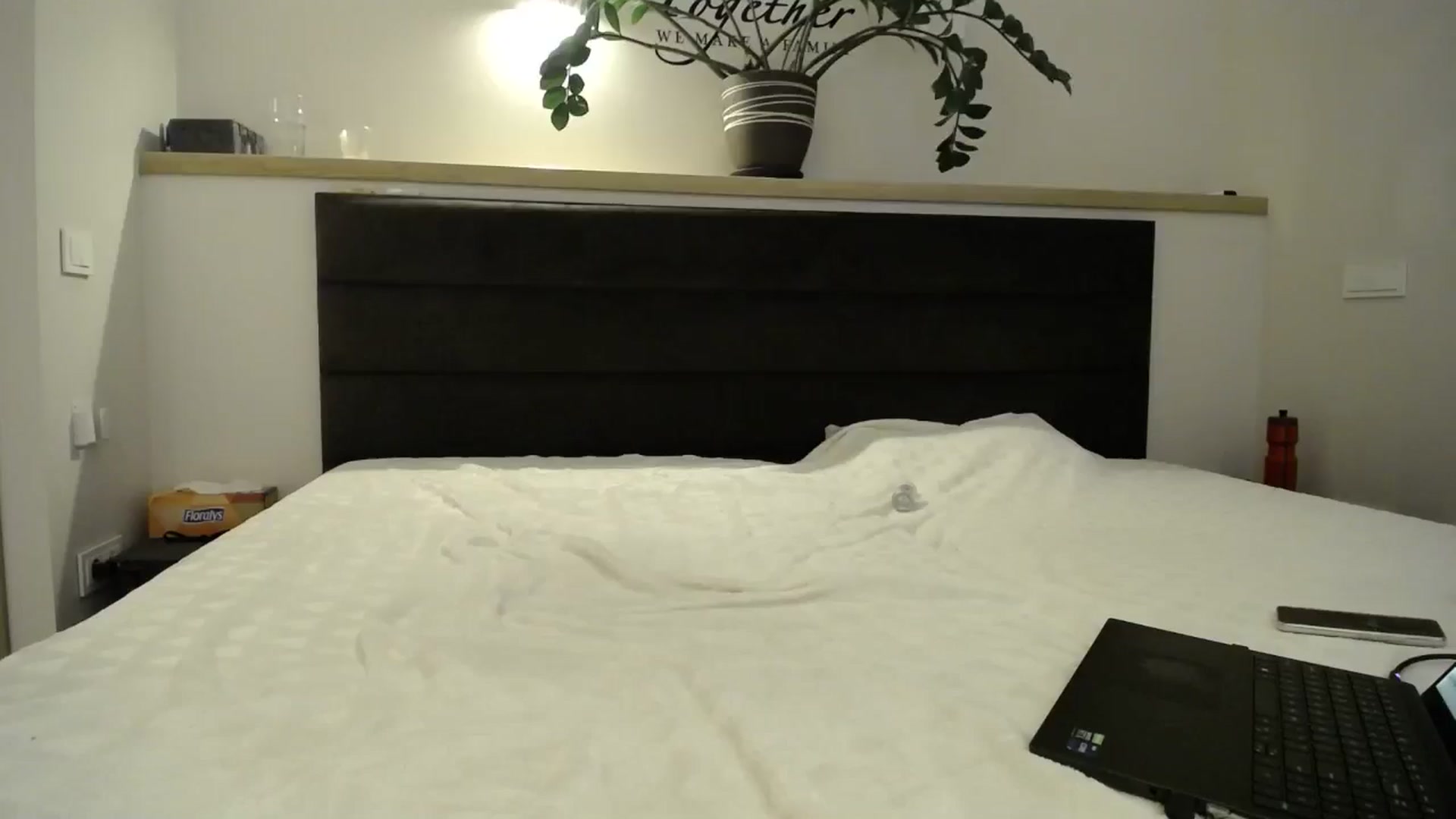 Gallery image thumbnail from EmilyTease's myfreecams stream on, 12/09/2024, 13:31 image 16 of 20