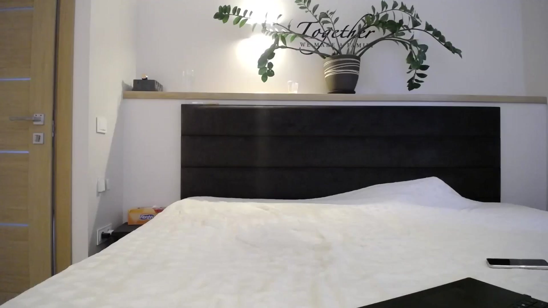 Gallery image thumbnail from EmilyTease's myfreecams stream on, 01/07/2025, 12:48 image 19 of 20