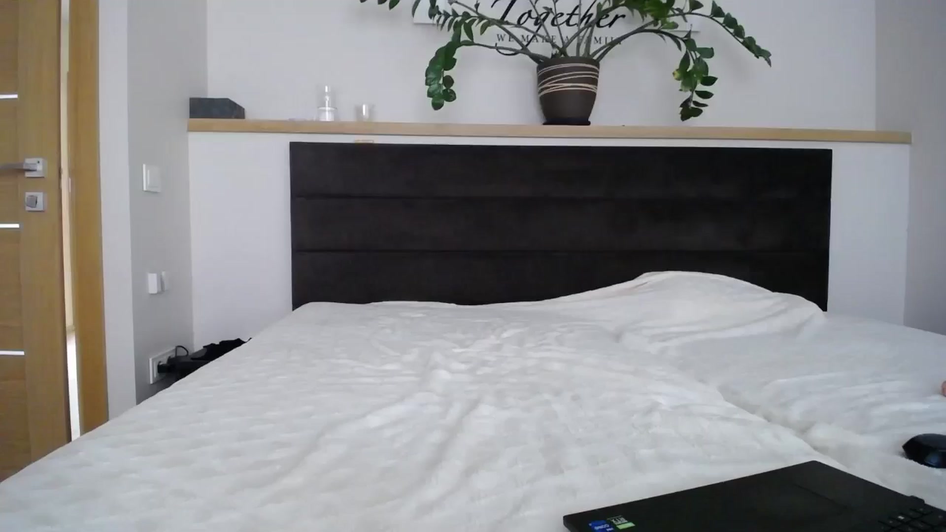 Gallery image thumbnail from EmilyTease's myfreecams stream on, 03/12/2025, 11:39 image 14 of 20