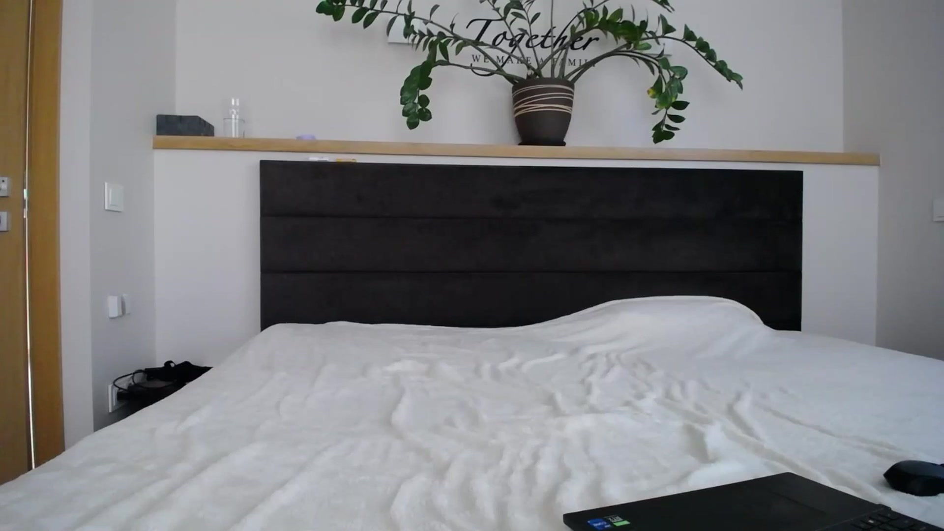Gallery image thumbnail from EmilyTease's myfreecams stream on, 03/17/2025, 14:41 image 12 of 20