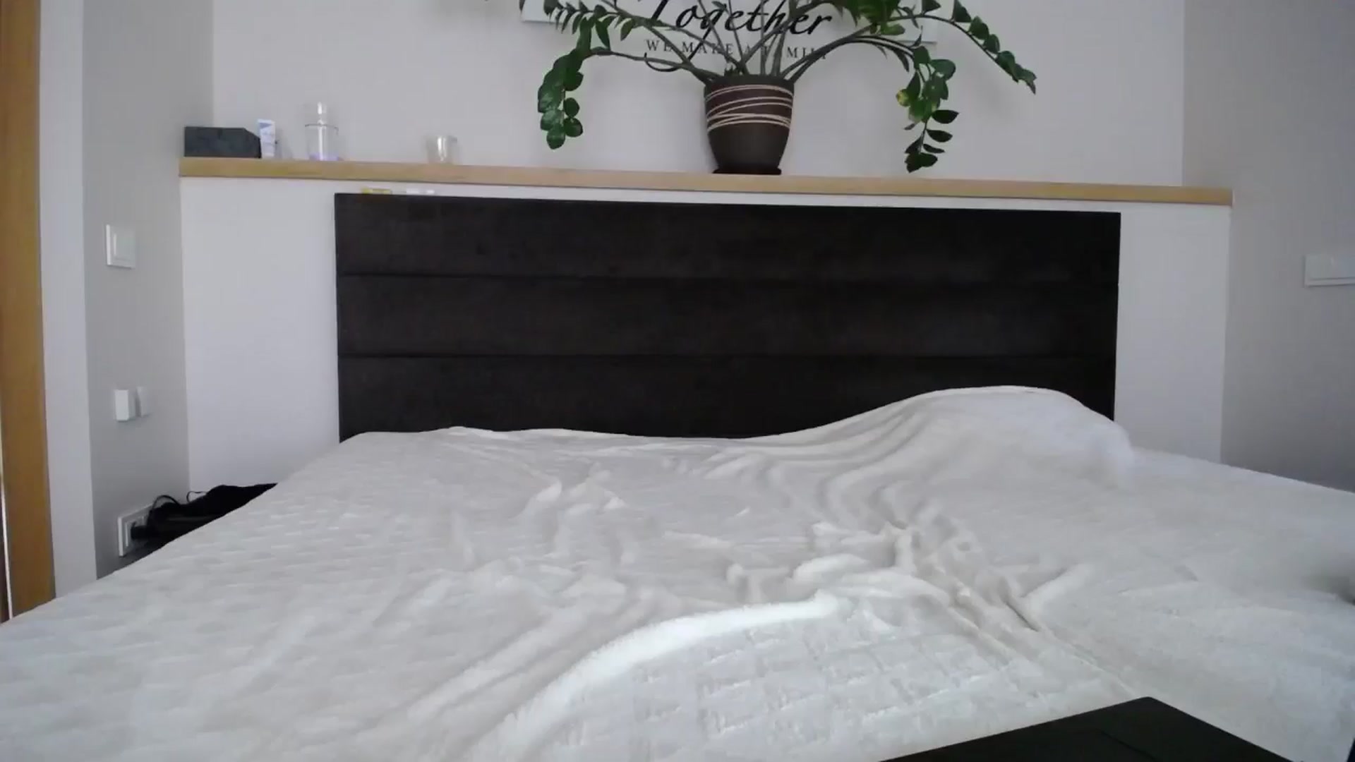 Gallery image thumbnail from EmilyTease's myfreecams stream on, 03/18/2025, 13:55 image 9 of 20