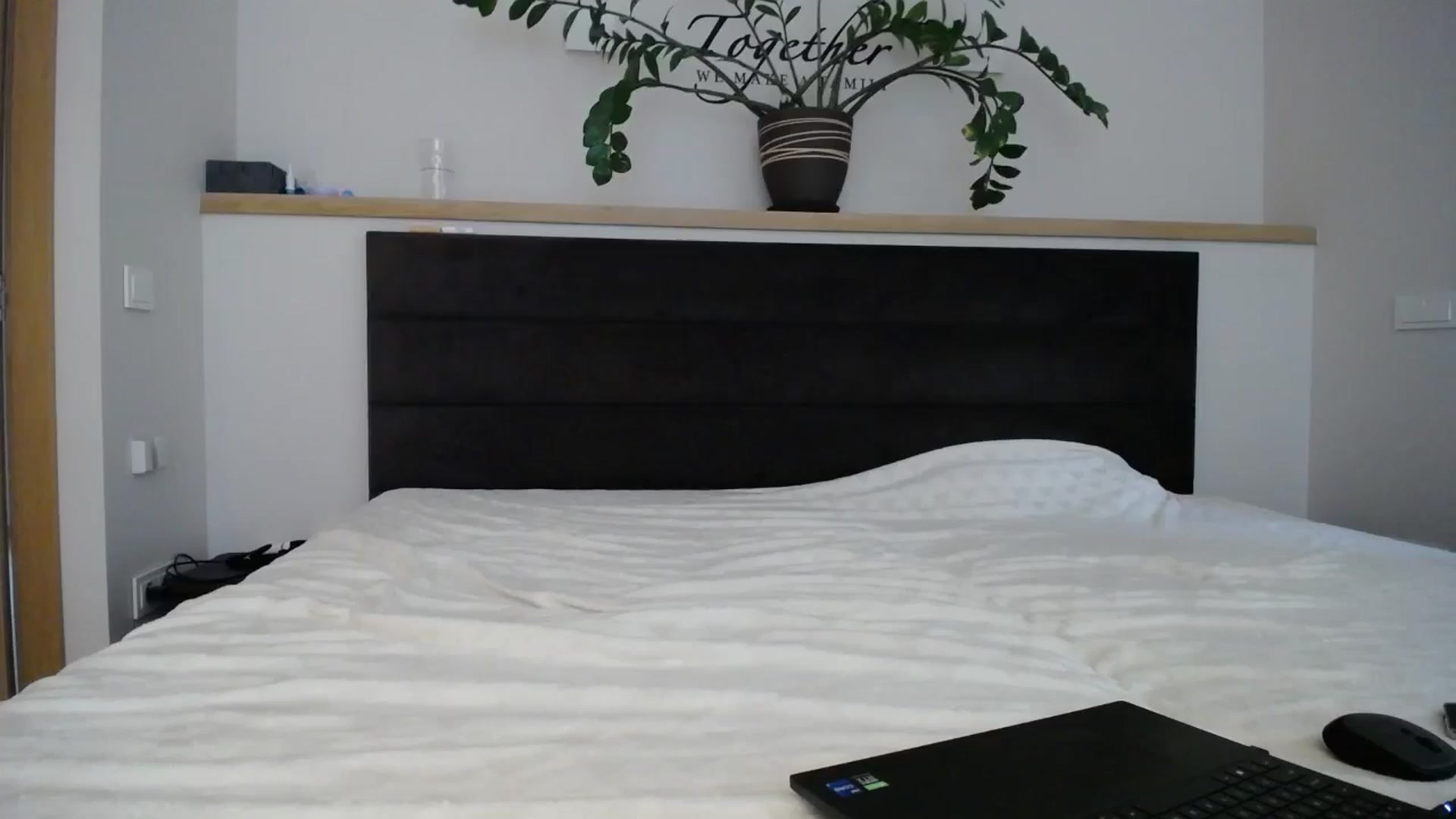 Gallery image thumbnail from EmilyTease's myfreecams stream on, 03/19/2025, 14:29 image 14 of 20